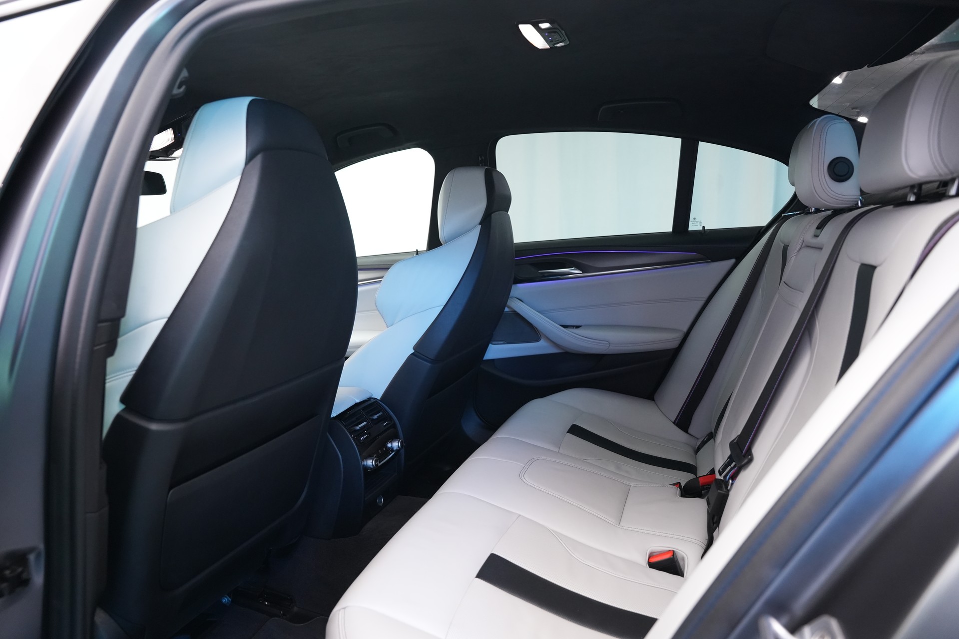 BMW M5 xDrive Competition Drivelogic *CH-Fahrzeug* *Frozen Grey*-image-14