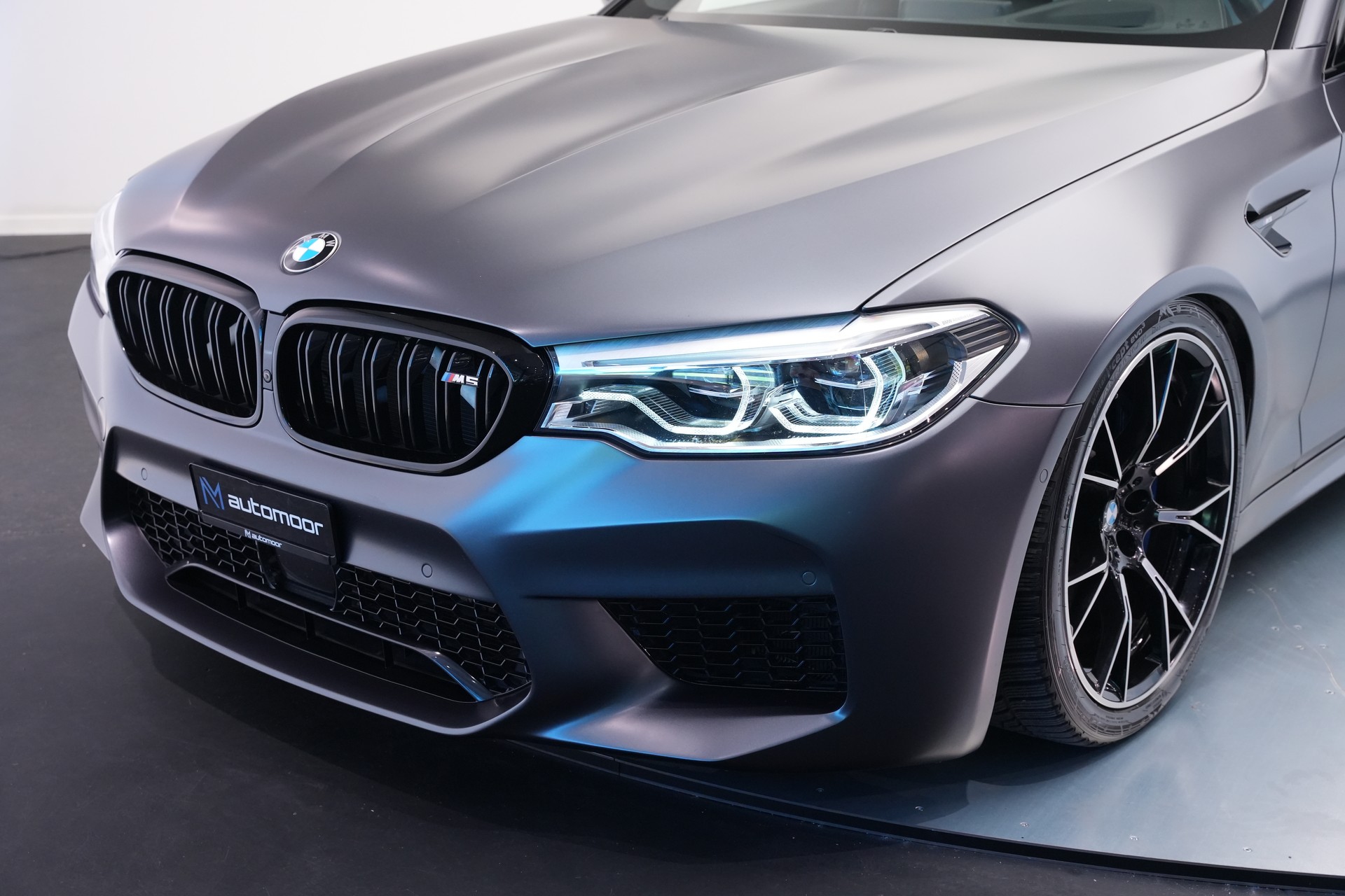 BMW M5 xDrive Competition Drivelogic *CH-Fahrzeug* *Frozen Grey*-image-49