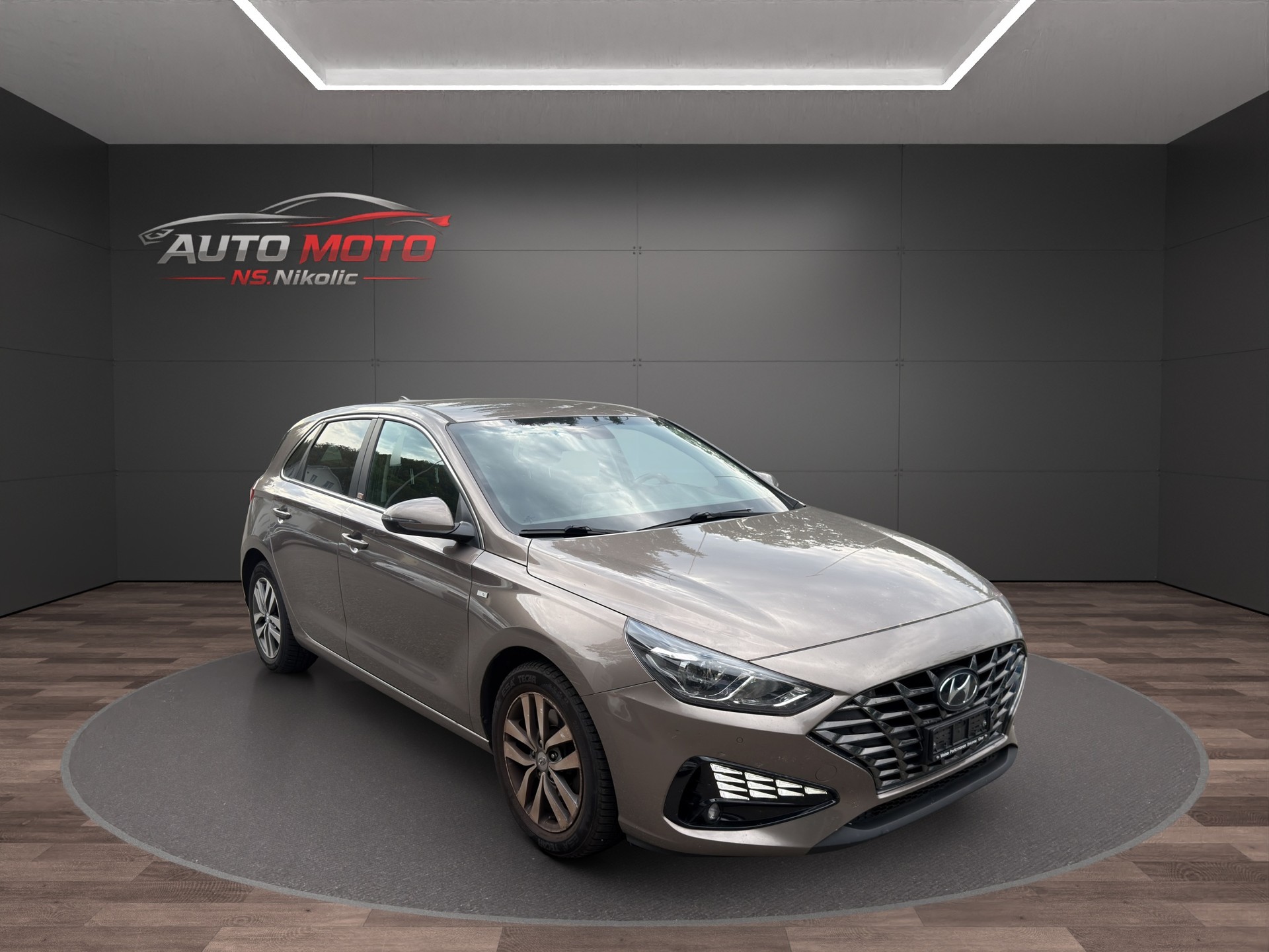 HYUNDAI i30 1.0 T-GDi Amplia 48V MH DCT-image-0