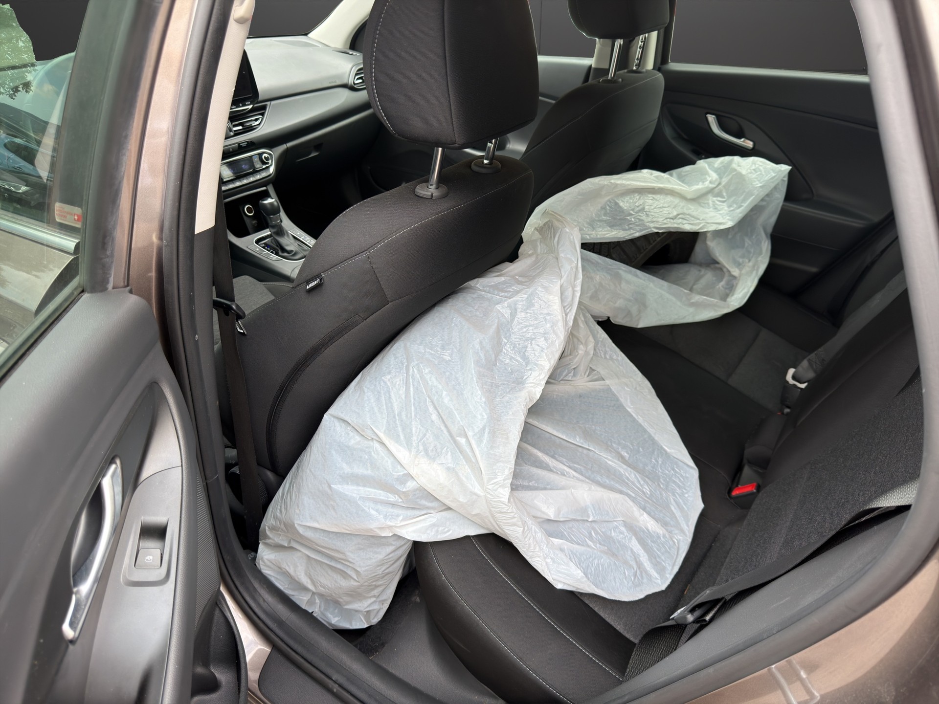 HYUNDAI i30 1.0 T-GDi Amplia 48V MH DCT-image-11