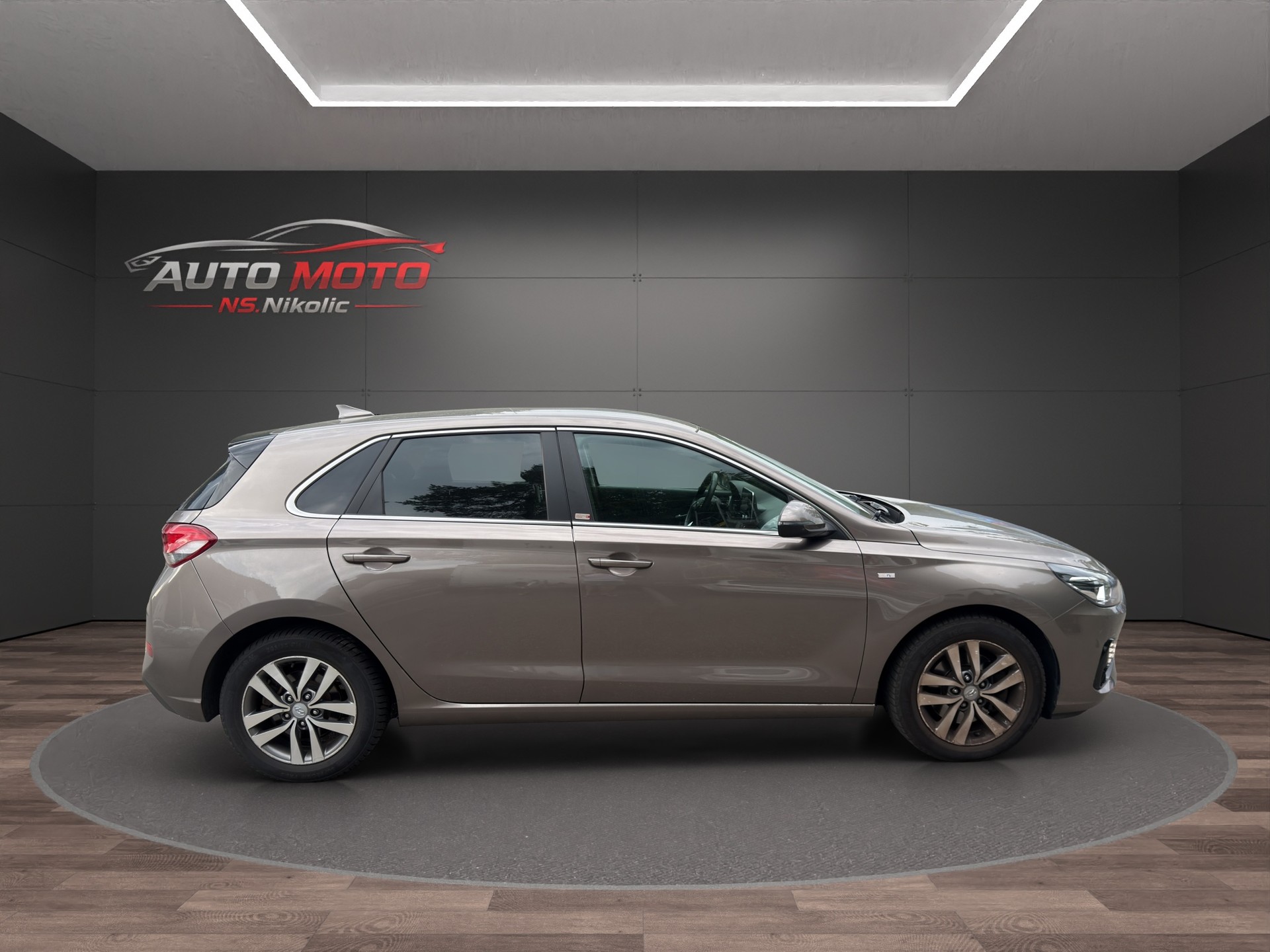 HYUNDAI i30 1.0 T-GDi Amplia 48V MH DCT-image-5
