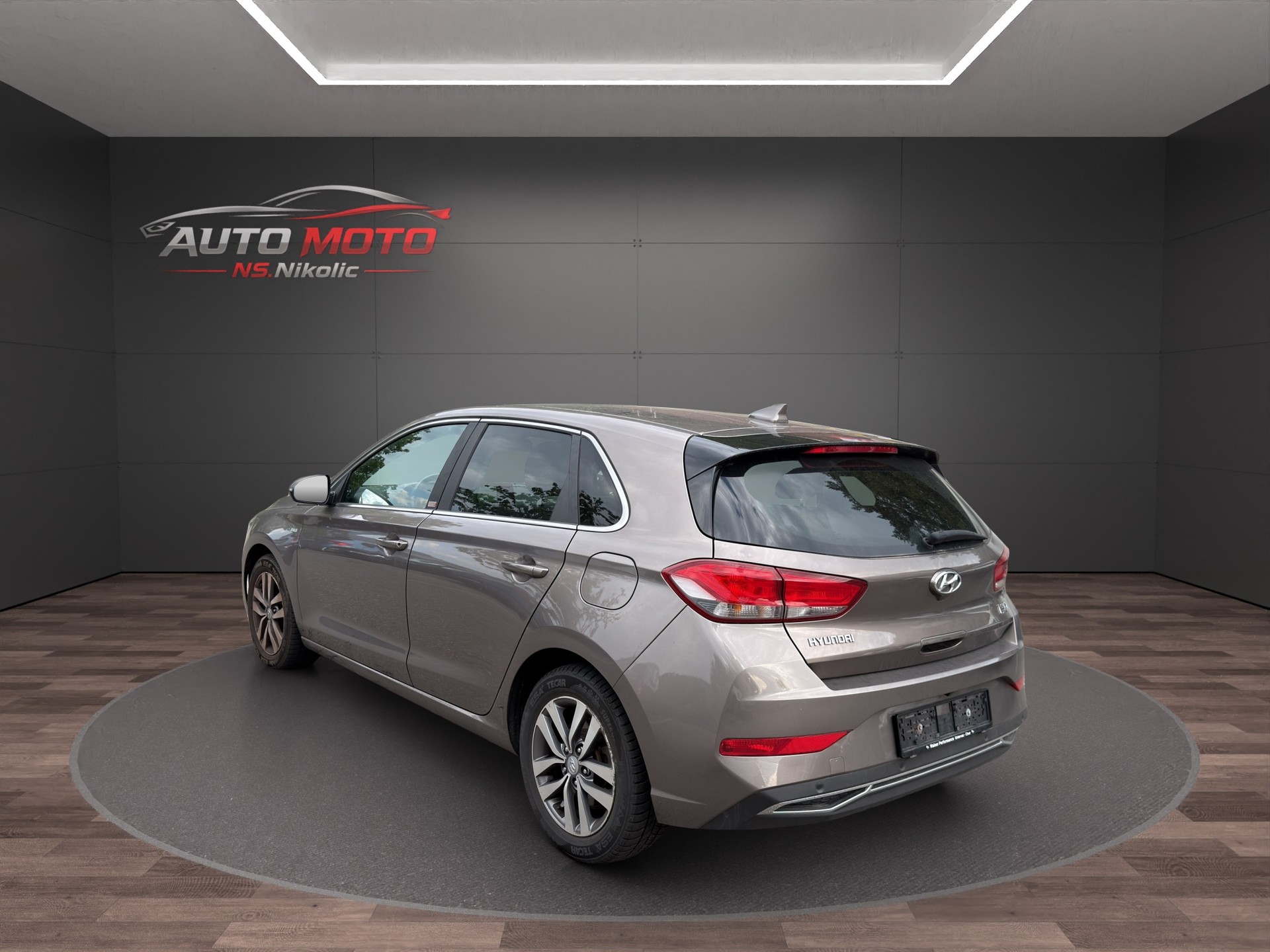 HYUNDAI i30 1.0 T-GDi Amplia 48V MH DCT-image-2