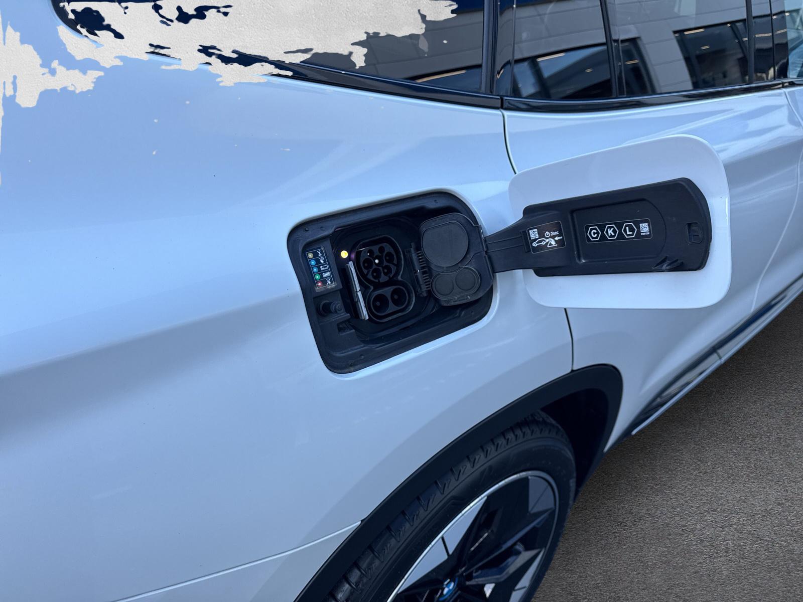 BMW iX3 E-Motor G08 (CH) AHK ** Action de Leasing à 0.9% ** 📍-image-22