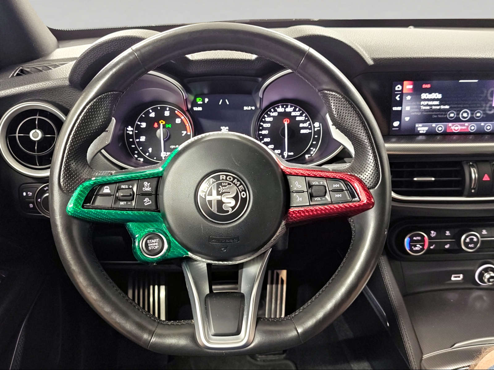 ALFA ROMEO Stelvio 2.0 Veloce Q4 Automatic-image-8