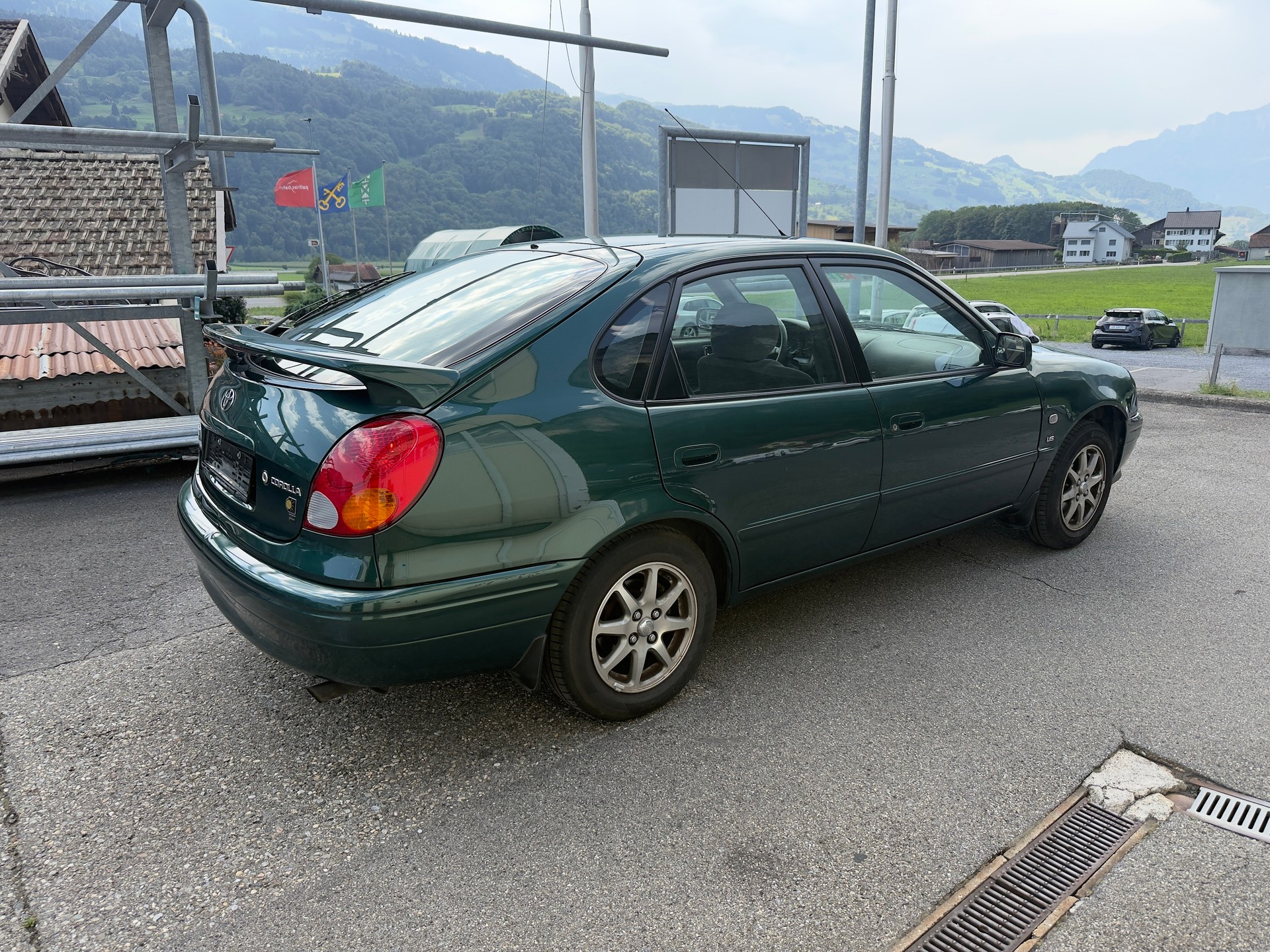 TOYOTA Corolla 1.6 Linea Sol plus-image-4