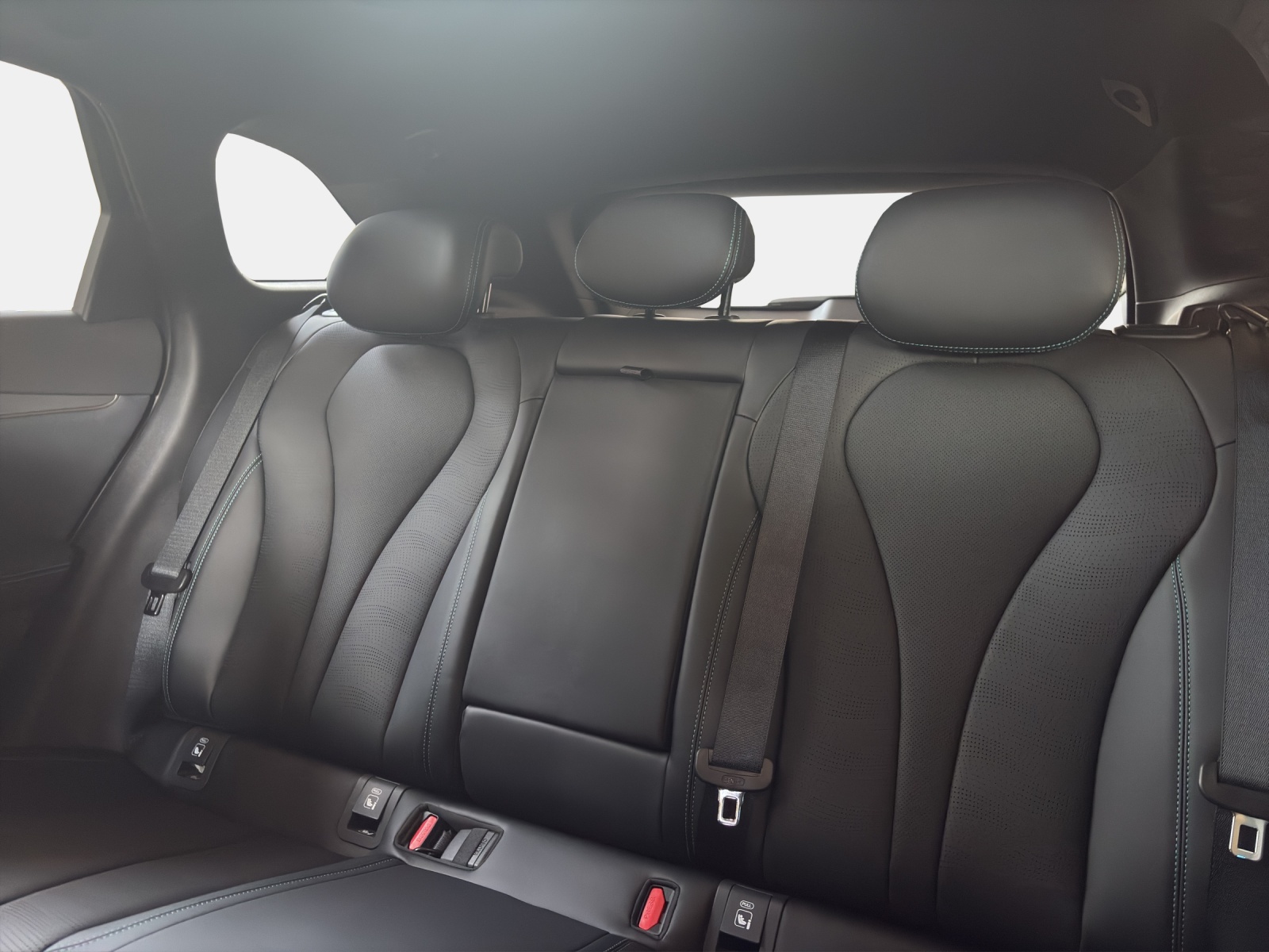BYD Seal 6 DM-i Touring Comfort-image-10