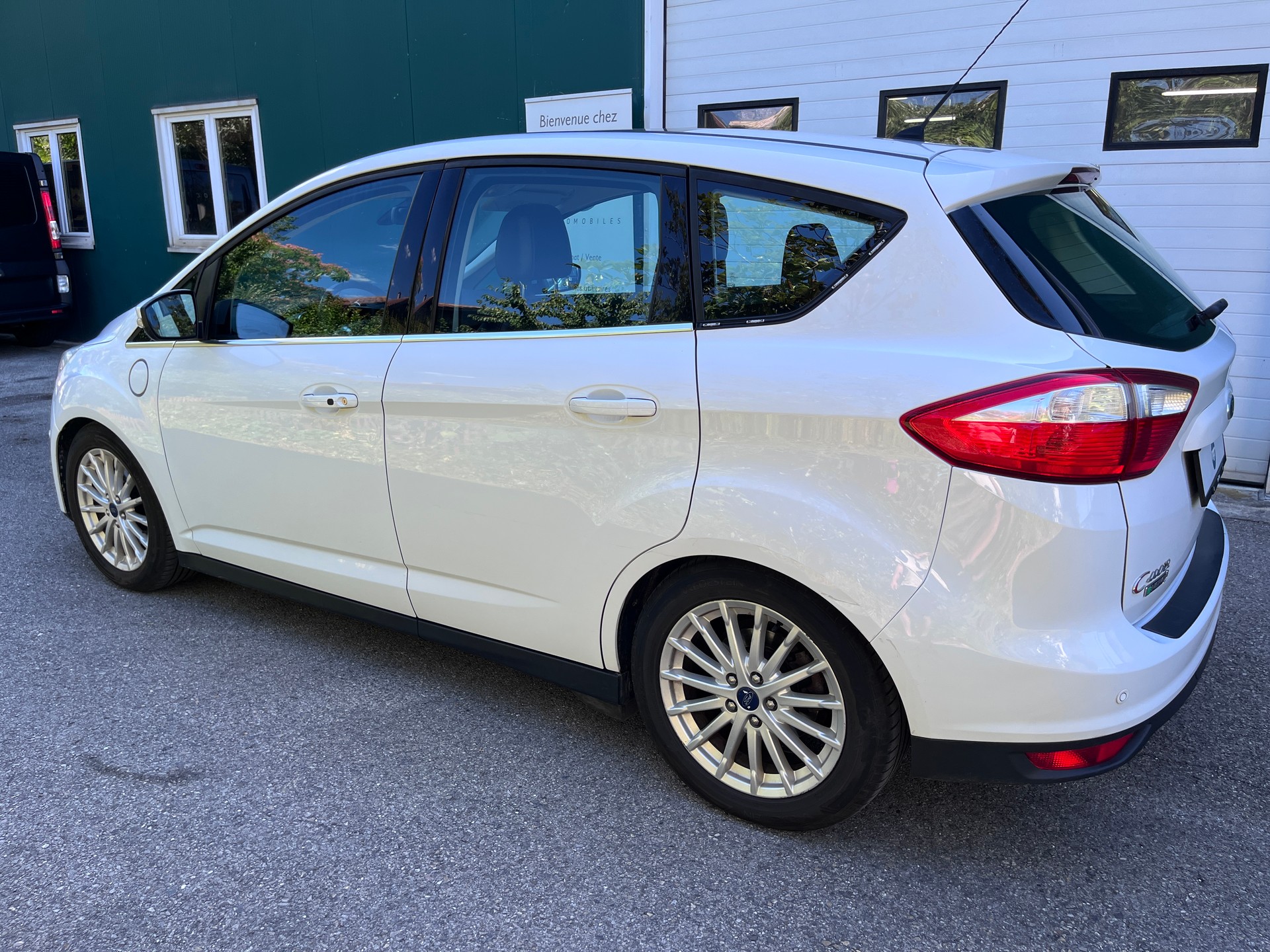 FORD C-Max 2.0 PHEV Energi CVT-image-5