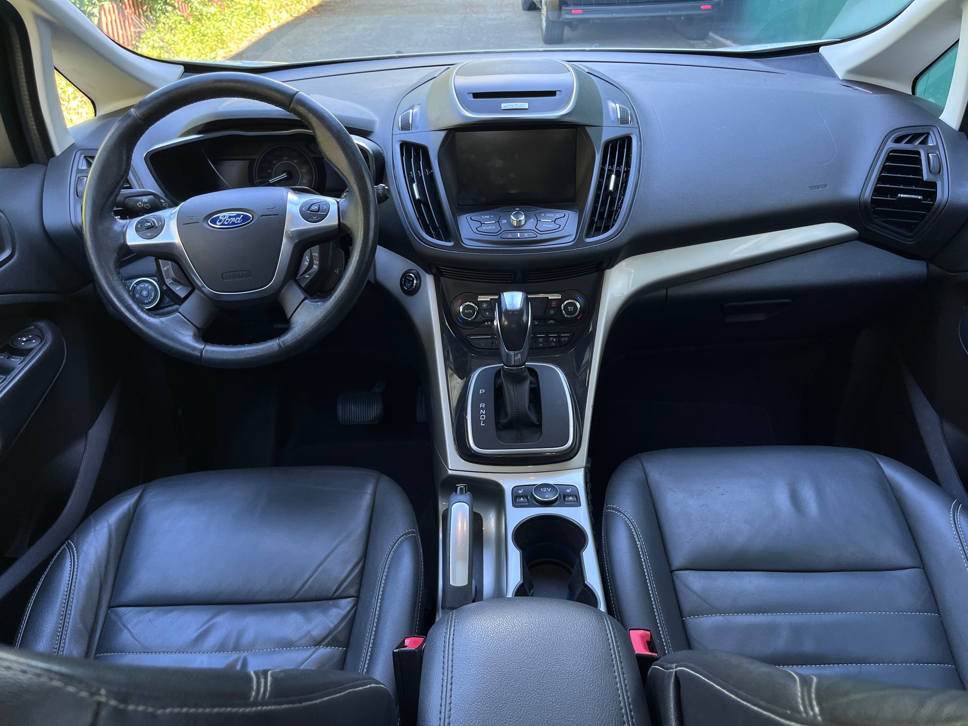 FORD C-Max 2.0 PHEV Energi CVT-image-8