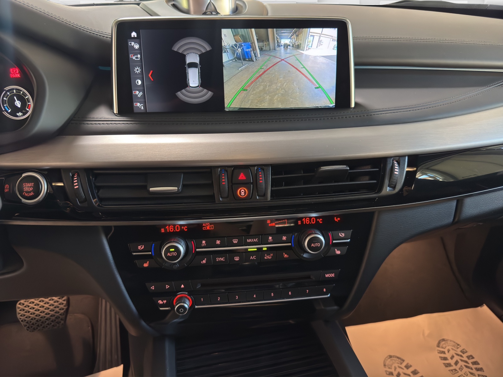 BMW X5 xDrive M50d Steptronic-image-12