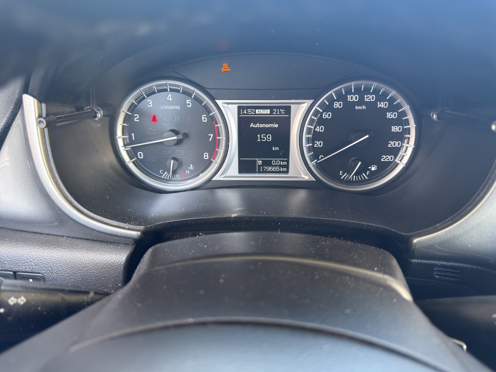 SUZUKI Vitara 1.6 Unico-image-11