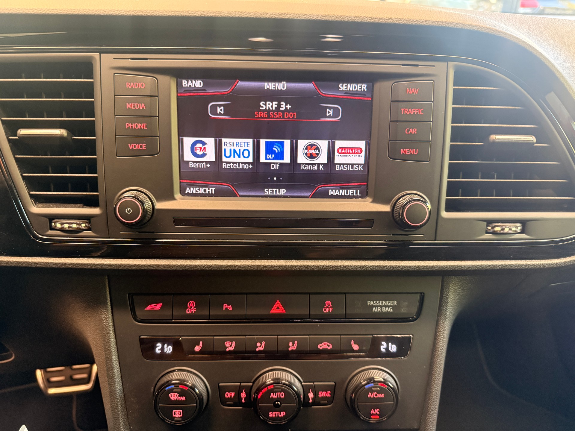 SEAT Leon ''Sonderfarbe Gletscherweiss'' 2.0 TSI 280 Cupra DSG-image-8