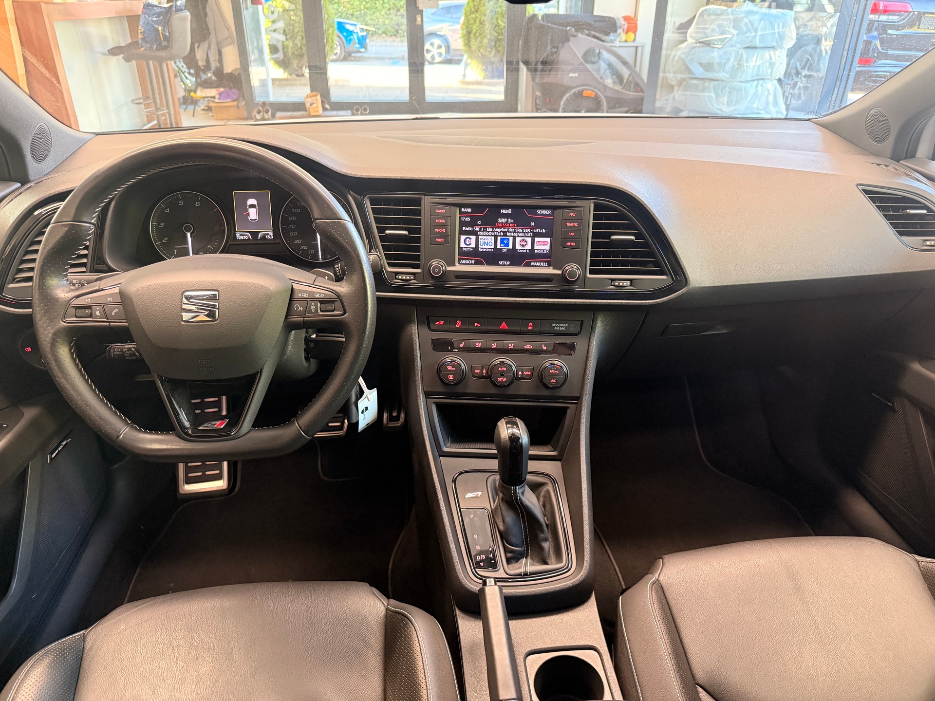 SEAT Leon ''Sonderfarbe Gletscherweiss'' 2.0 TSI 280 Cupra DSG-image-9