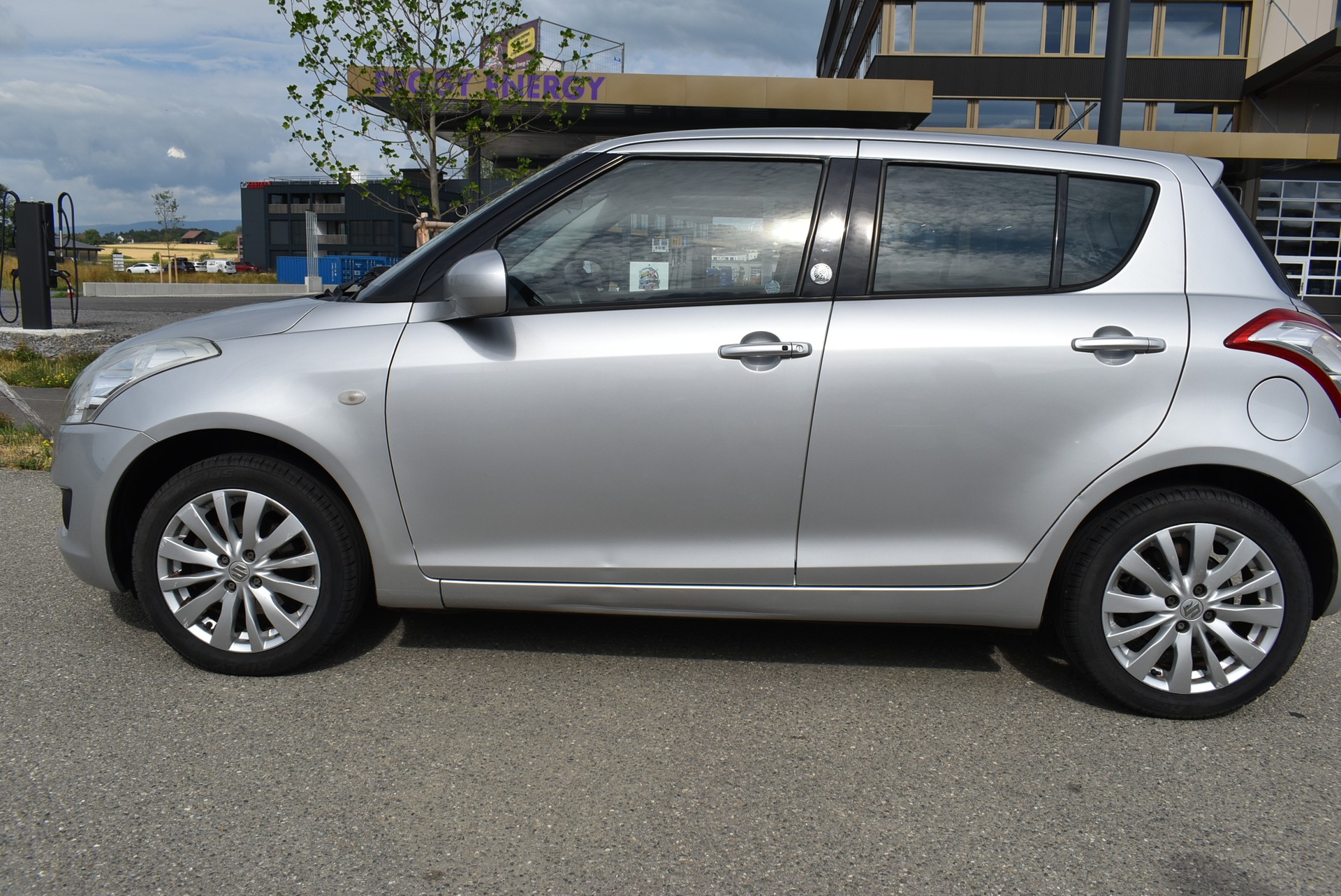 SUZUKI Swift 1.2i 16V GL Top-image-11