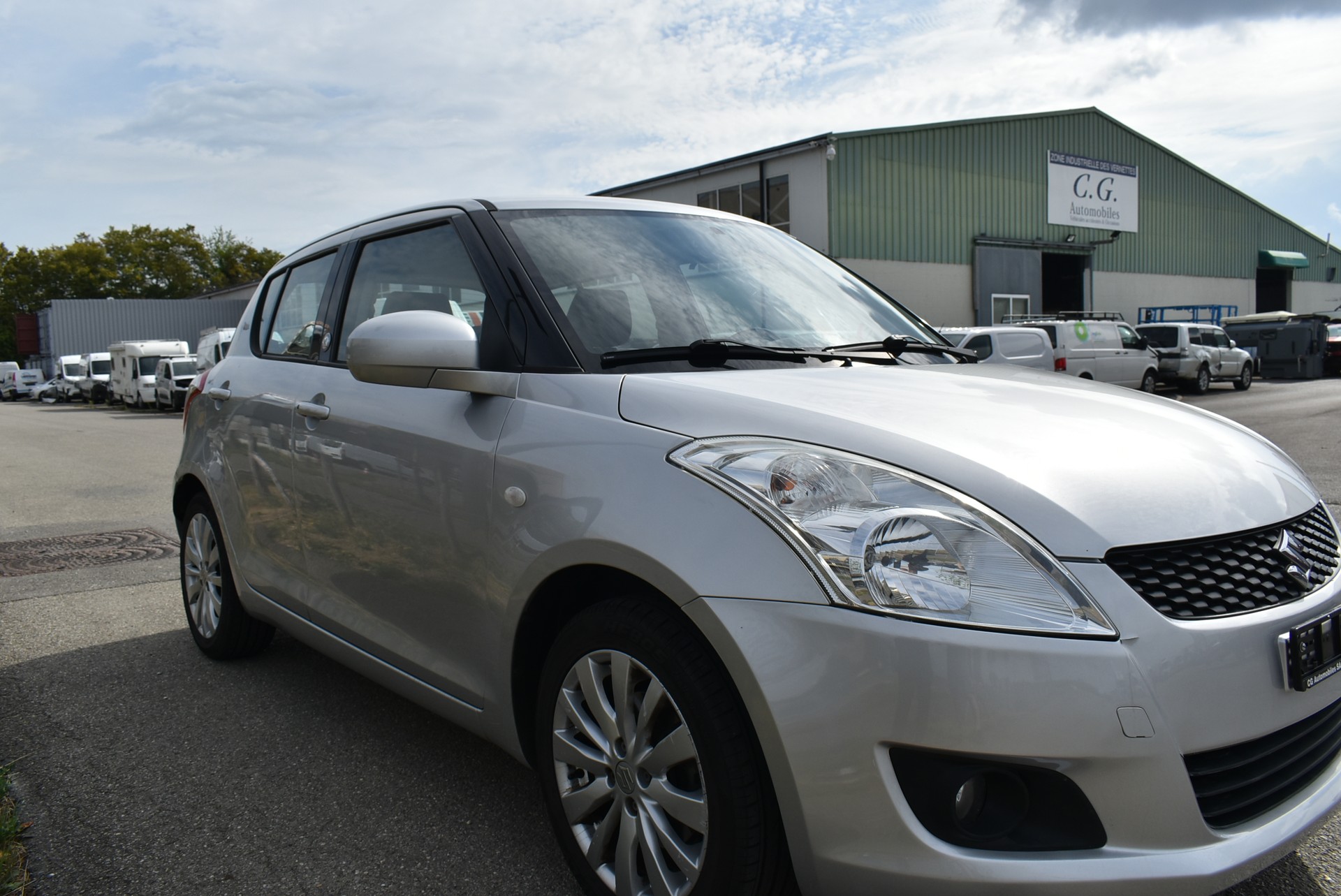 SUZUKI Swift 1.2i 16V GL Top-image-3
