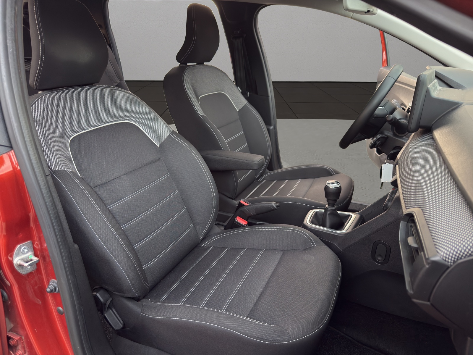 DACIA Jogger TCe 110 Comfort-image-17