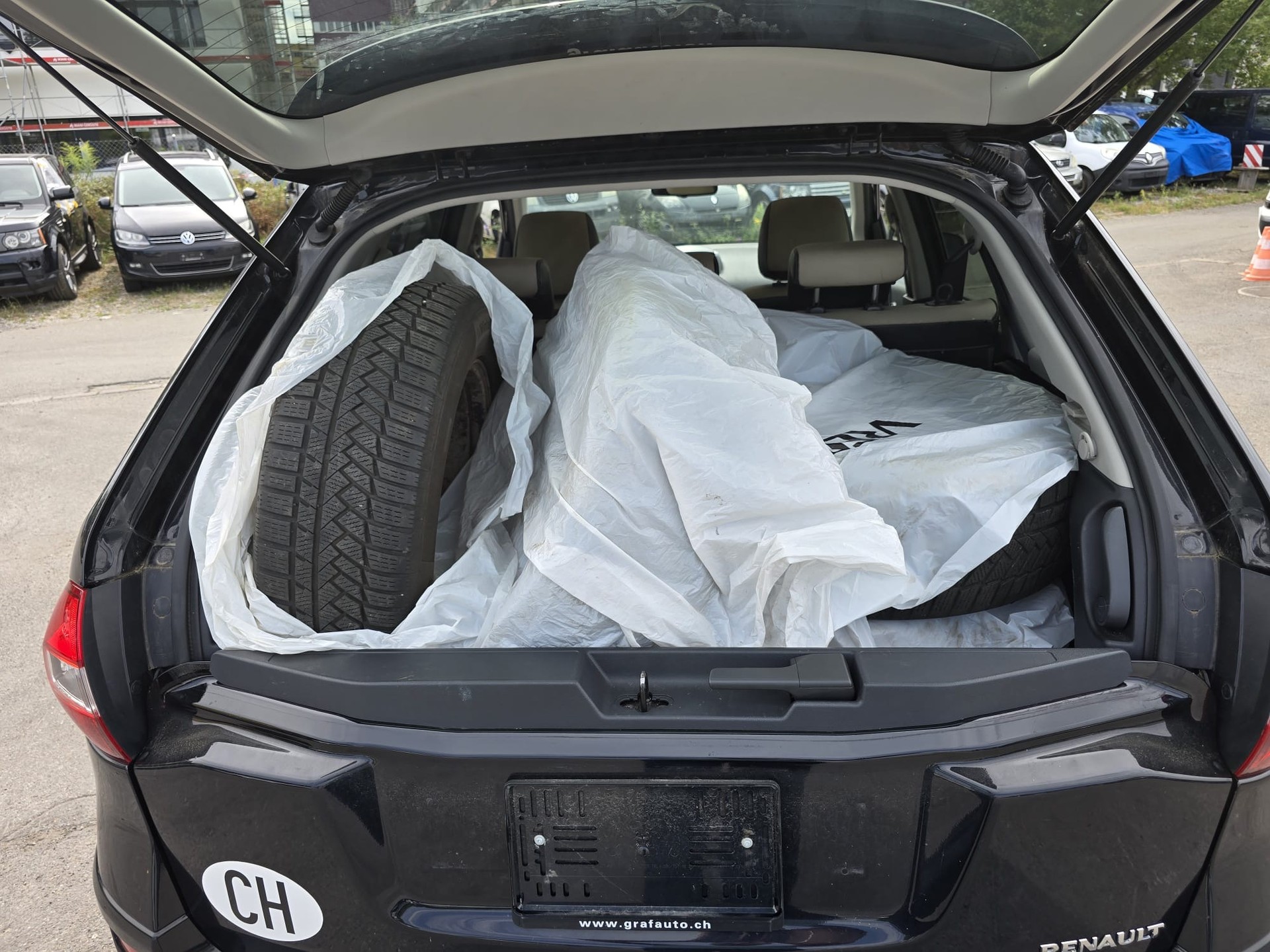 RENAULT Koleos 2.0 dCi Exception 4x4 Automatic-image-6