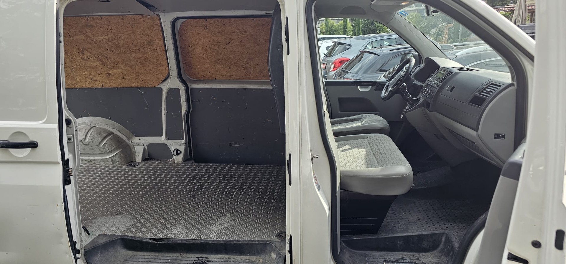 VW T5 2.0 Bi-TDI 4Motion-image-9