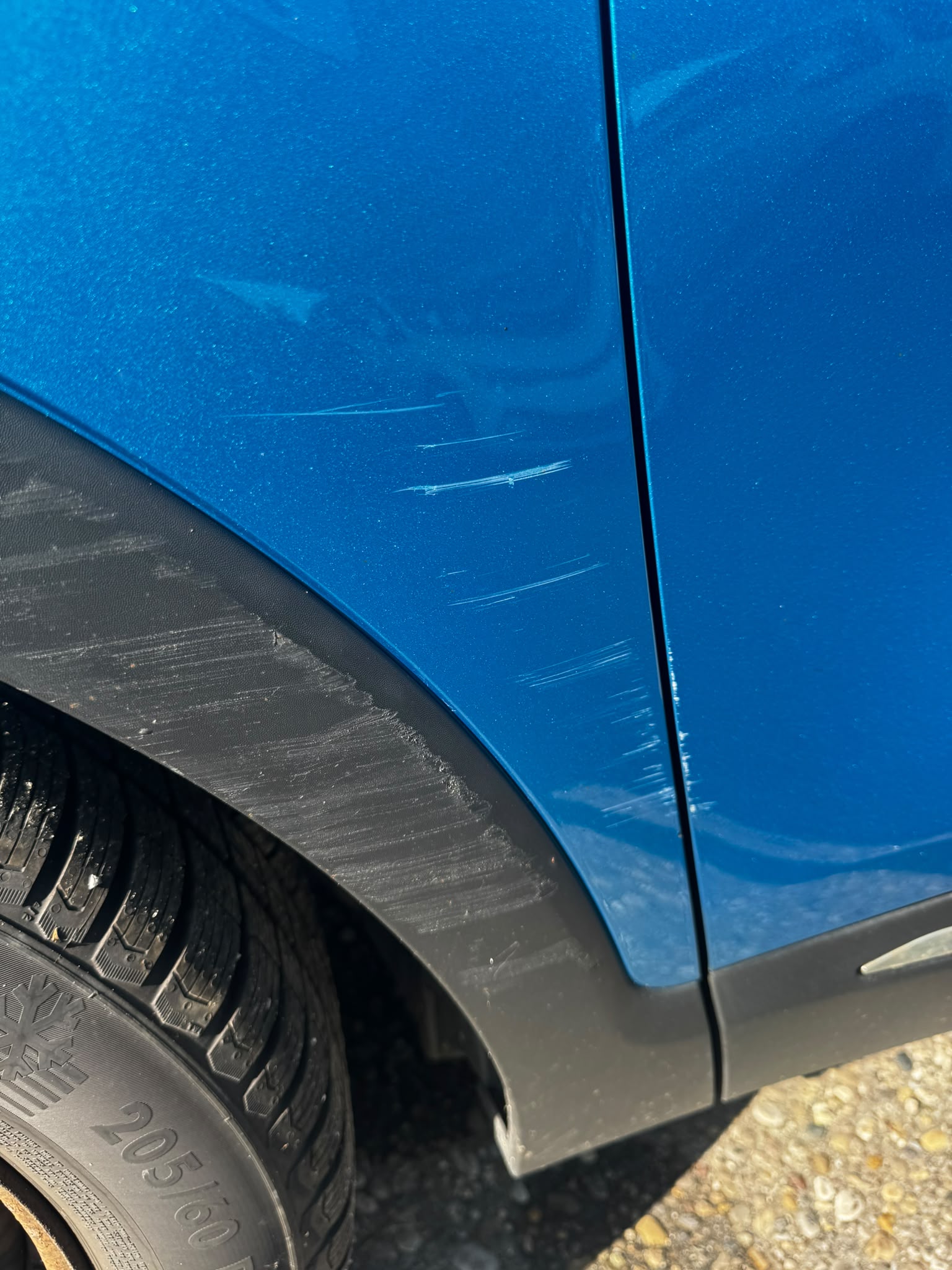 RENAULT Captur 1.5 dCi Privilège EDC-image-13