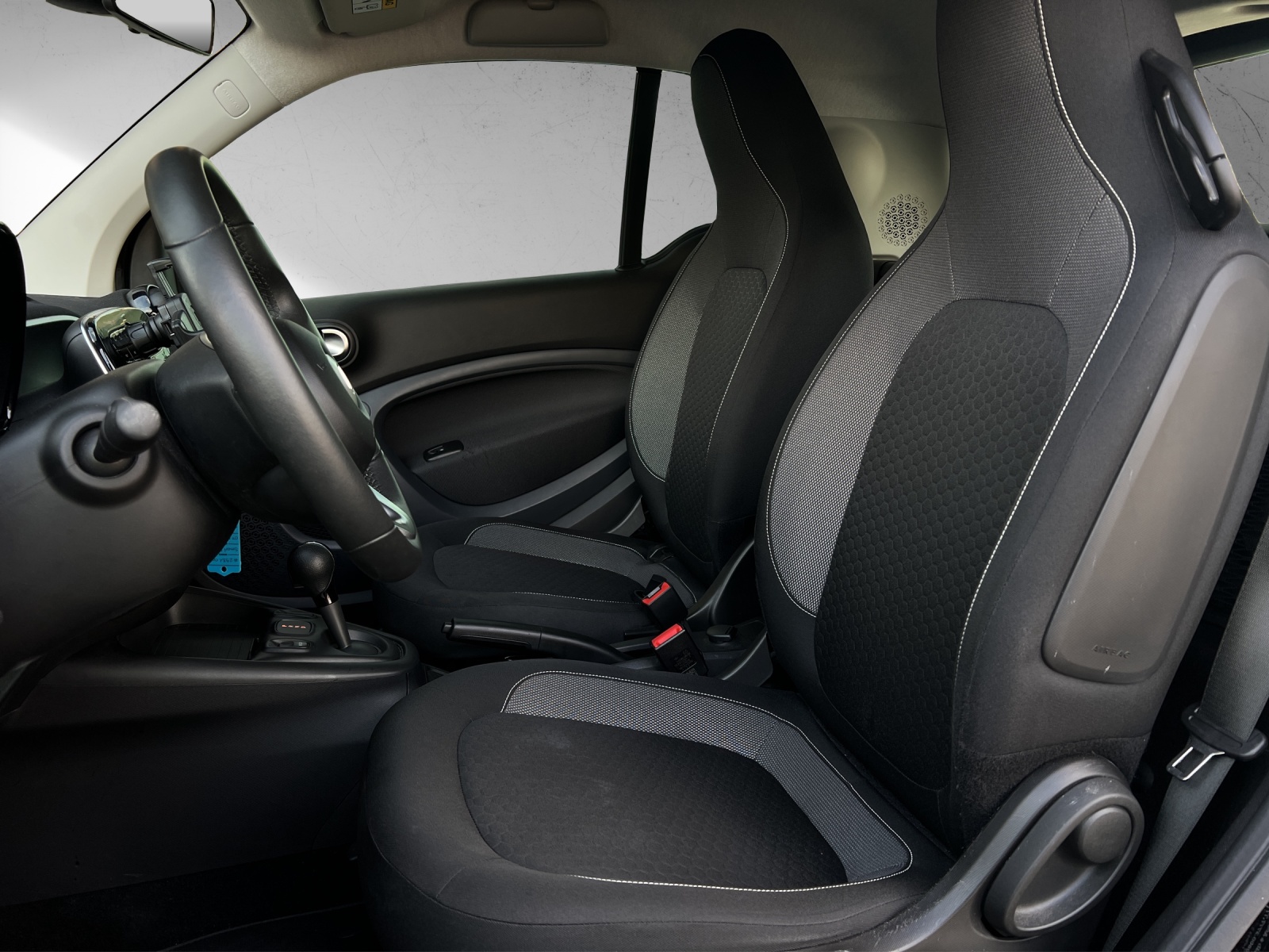 SMART fortwo EQ passion-image-6