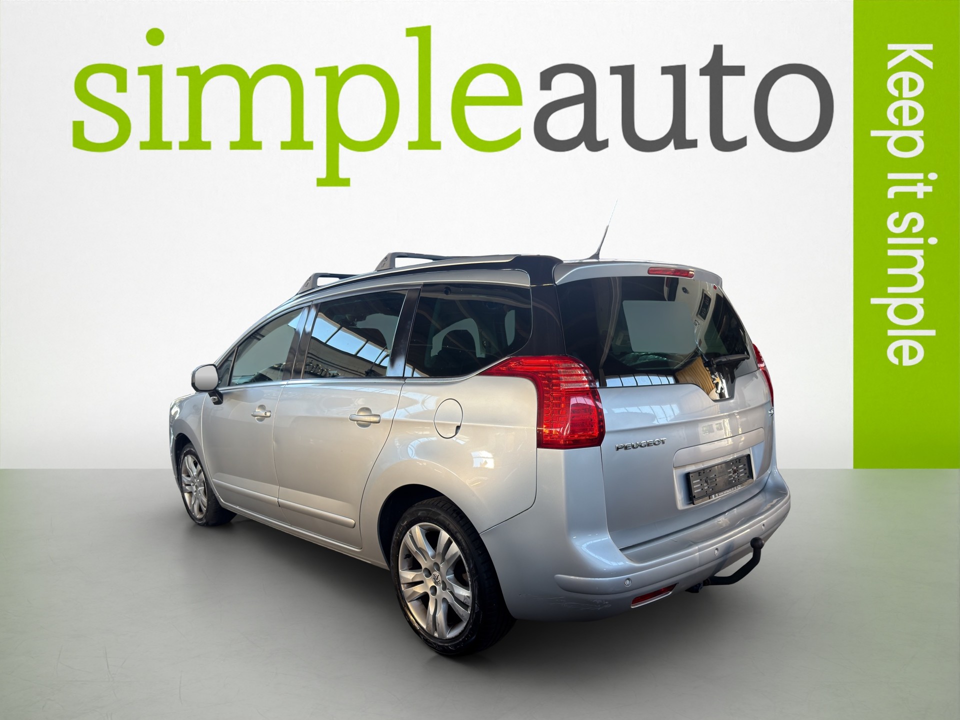 PEUGEOT 5008 2.0 HDI Sport Pack Automatic-image-1