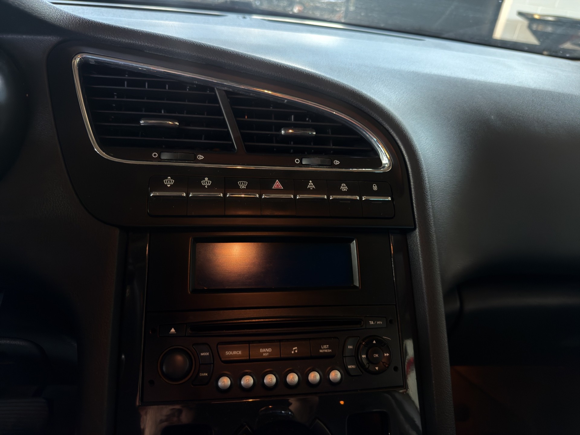 PEUGEOT 5008 2.0 HDI Sport Pack Automatic-image-15