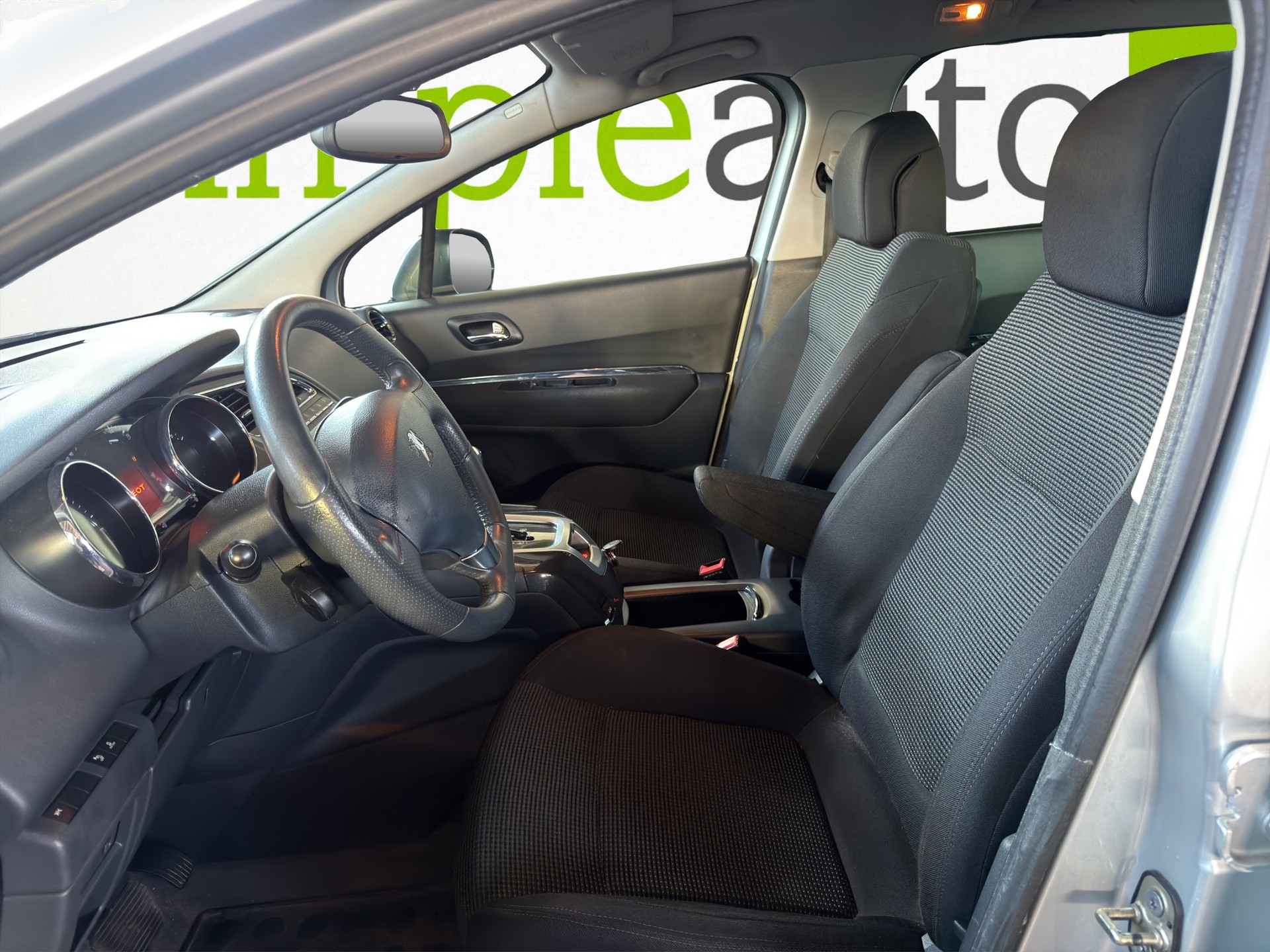 PEUGEOT 5008 2.0 HDI Sport Pack Automatic-image-6