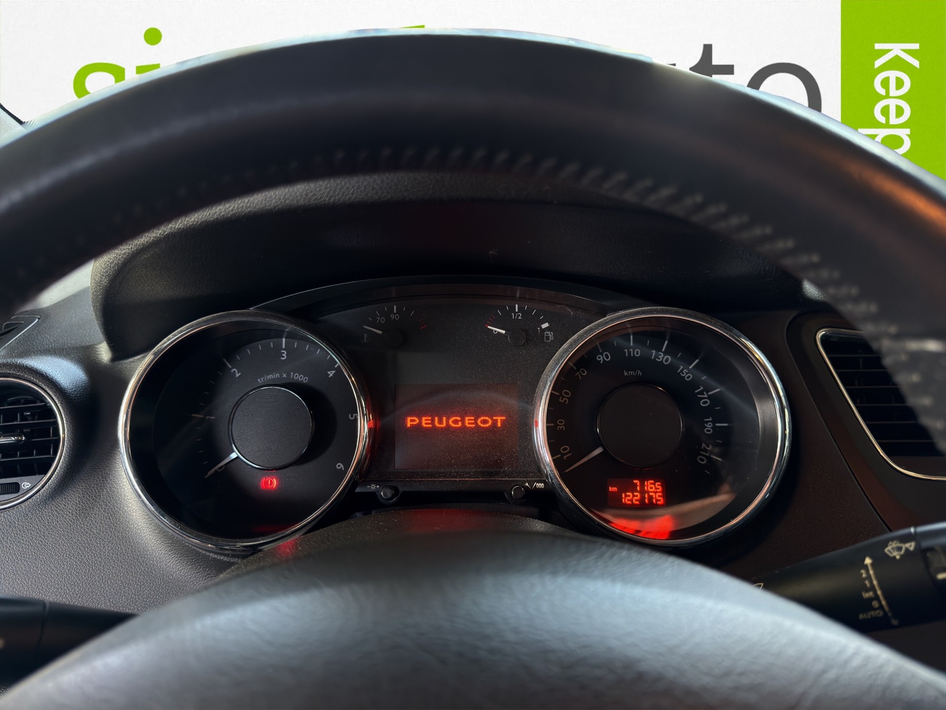 PEUGEOT 5008 2.0 HDI Sport Pack Automatic-image-7