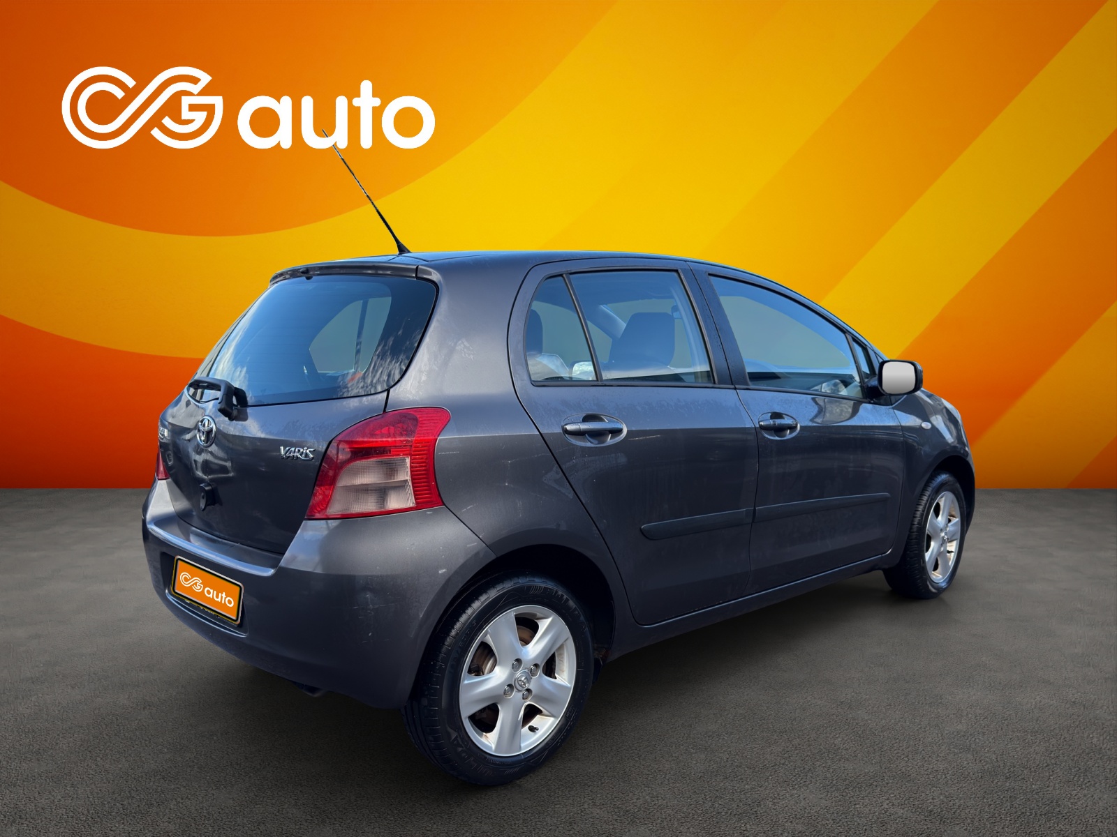 TOYOTA Yaris 1.3 Chic-image-6