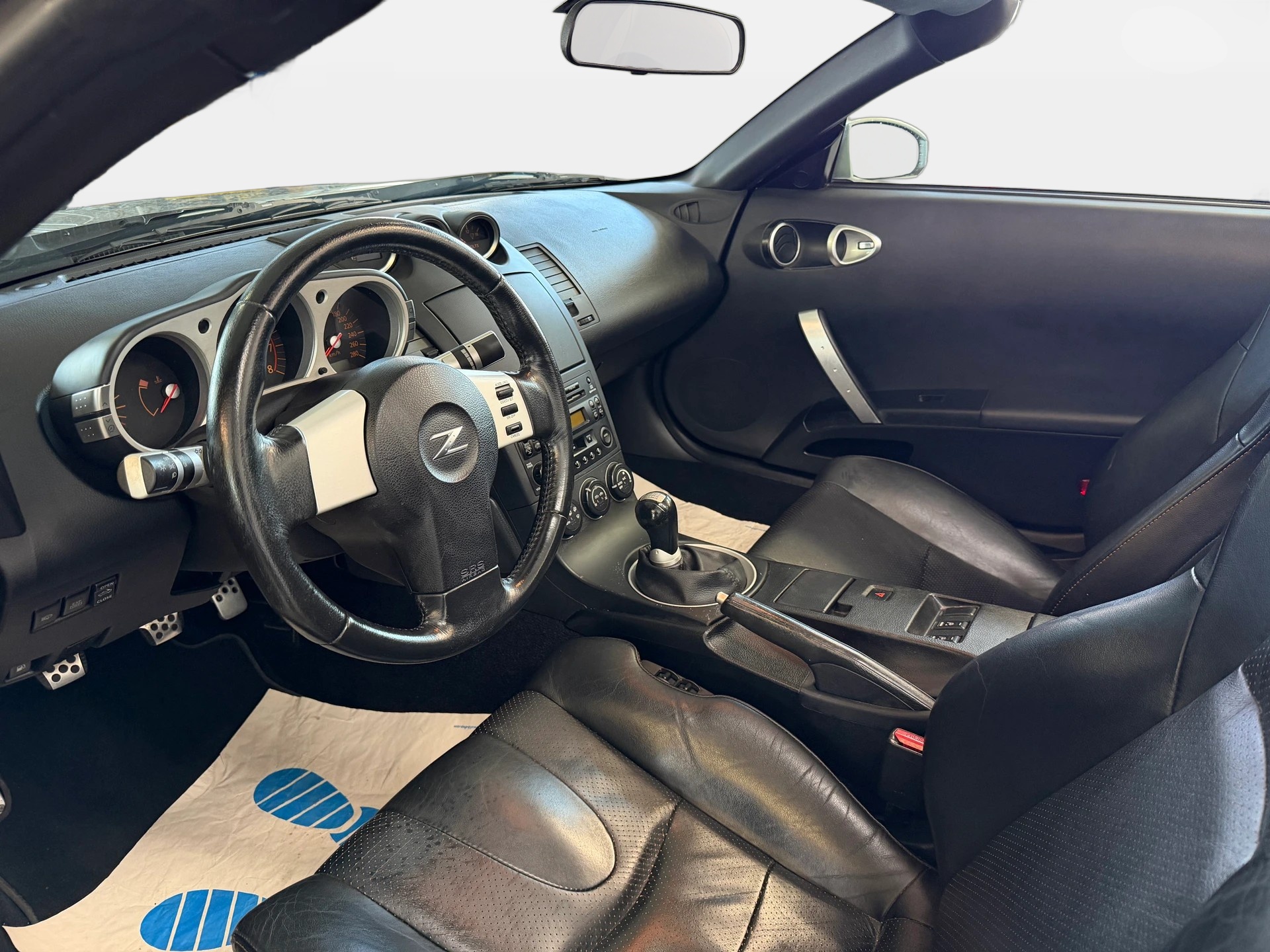 NISSAN 350 Z Pack Roadster | Ab MFK 08.2025 | Leder-image-13
