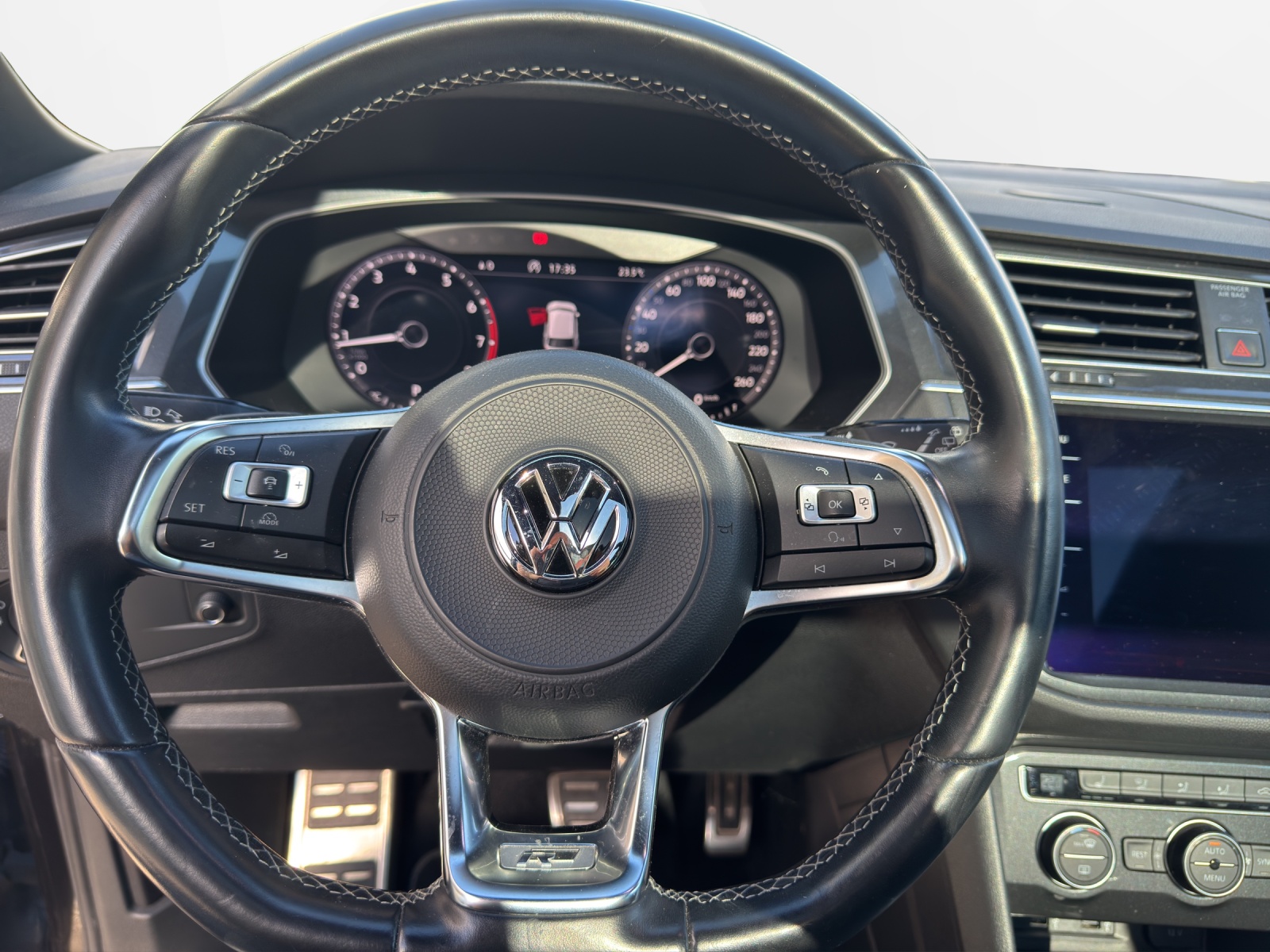 VW Tiguan 2.0TSI Highline 4Motion DSG-image-9