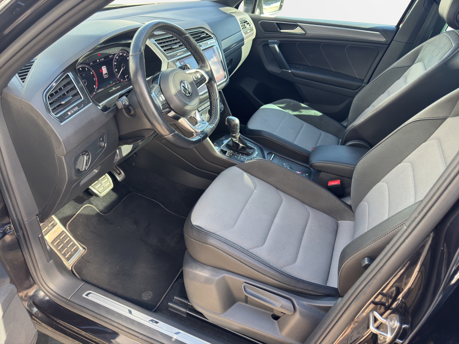 VW Tiguan 2.0TSI Highline 4Motion DSG-image-8