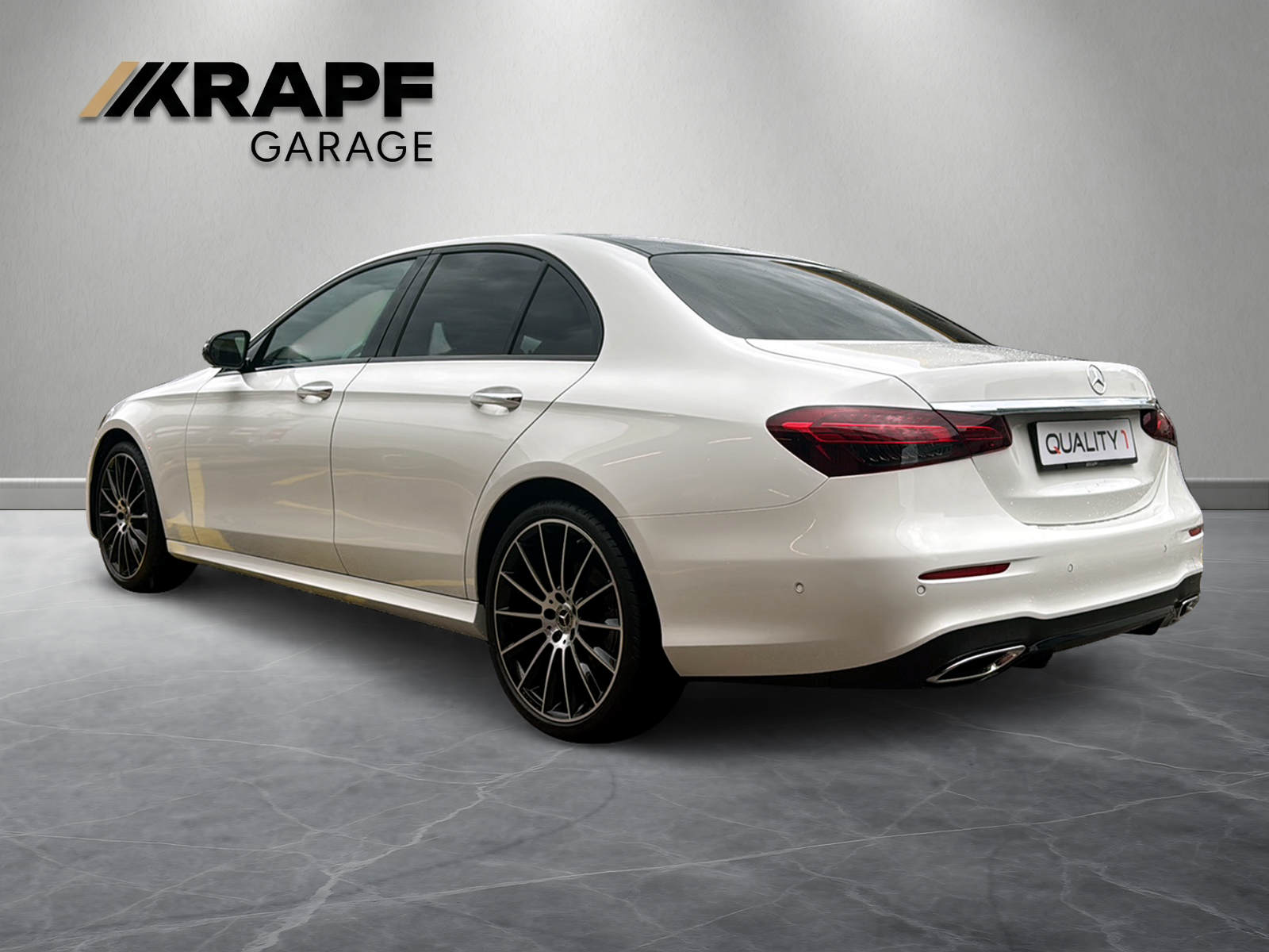 MERCEDES-BENZ E 220 d 4Matic Swiss Star 9G-Tronic-showroom-element-2