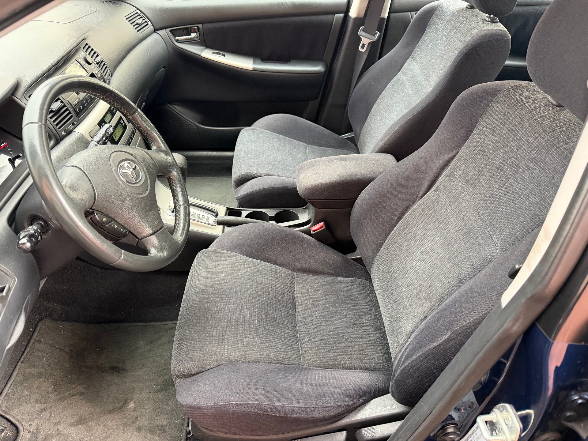 TOYOTA Corolla 1.6 Linea Sol-image-10