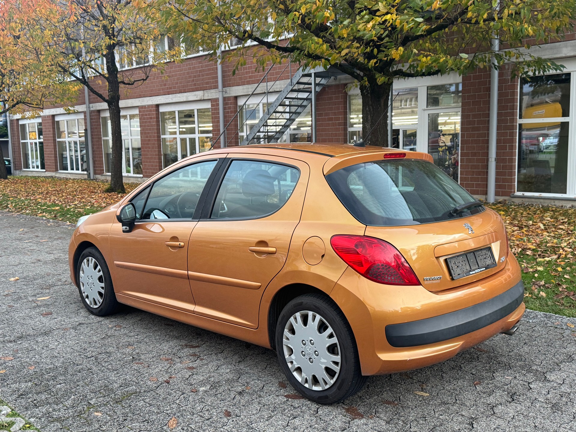 PEUGEOT 207 1.6 HDI XSI-image-3