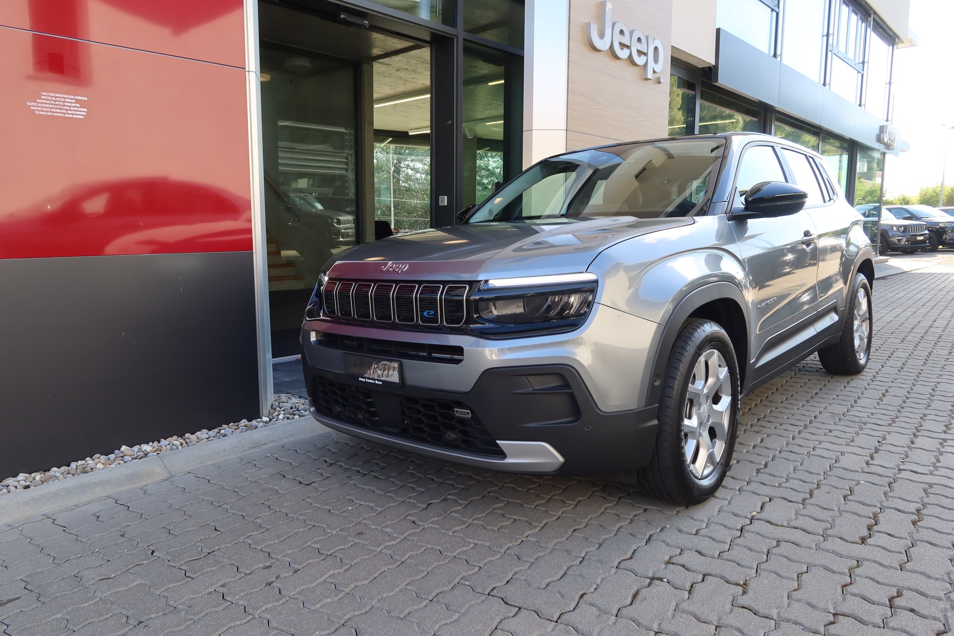 JEEP Avenger 54kWh Altitude P-image-0