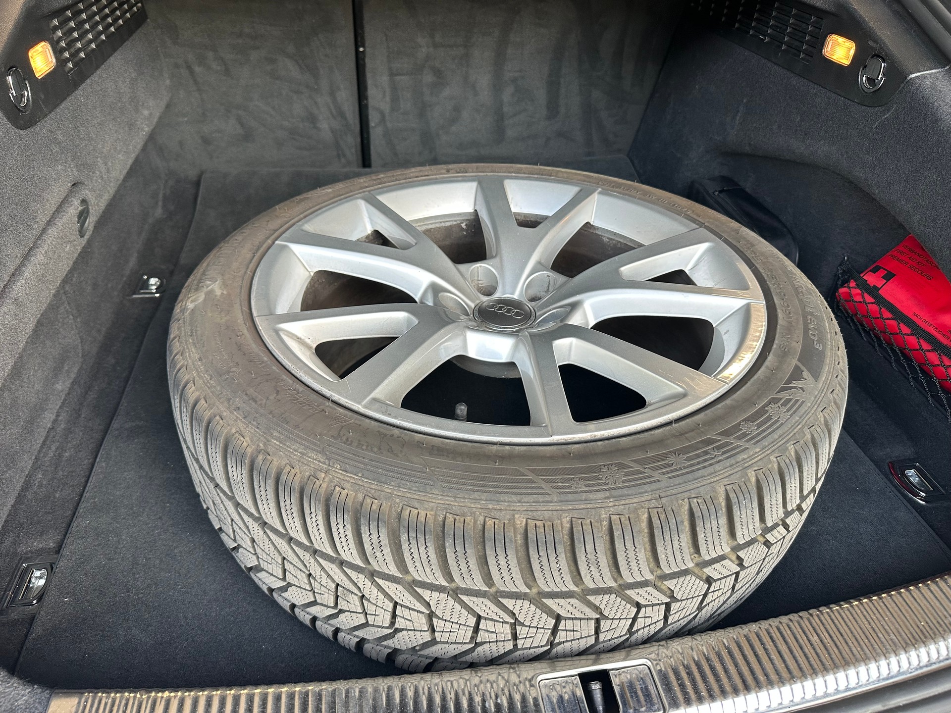 AUDI 3.0 V6 TDI quattro S-Tronic-image-9