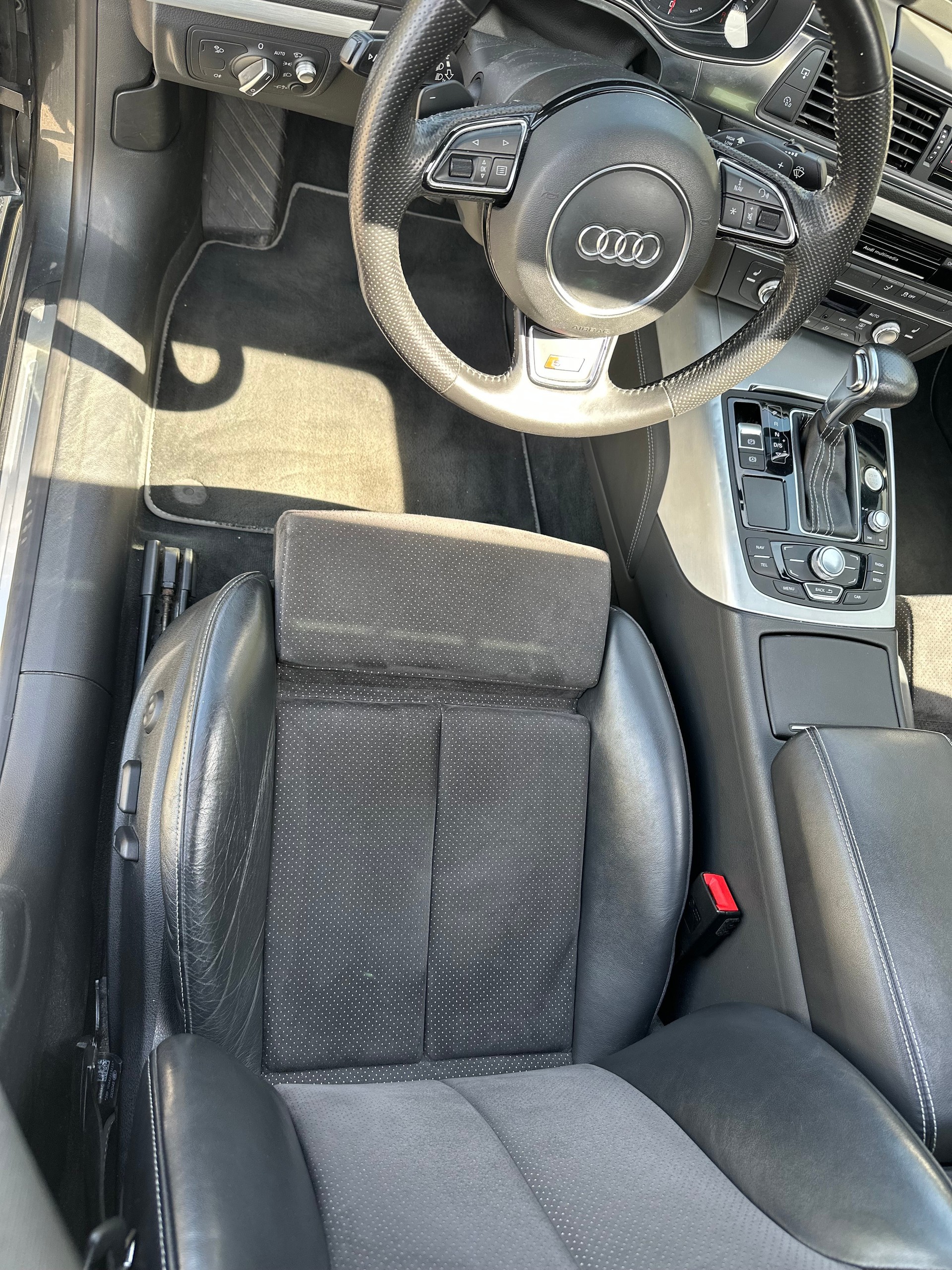 AUDI 3.0 V6 TDI quattro S-Tronic-image-4