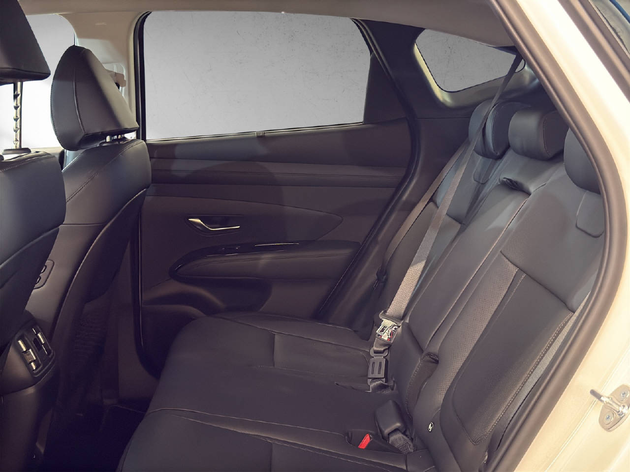 HYUNDAI Tucson 1.6 T-GDi HEV Vertex Sw MY27-image-10