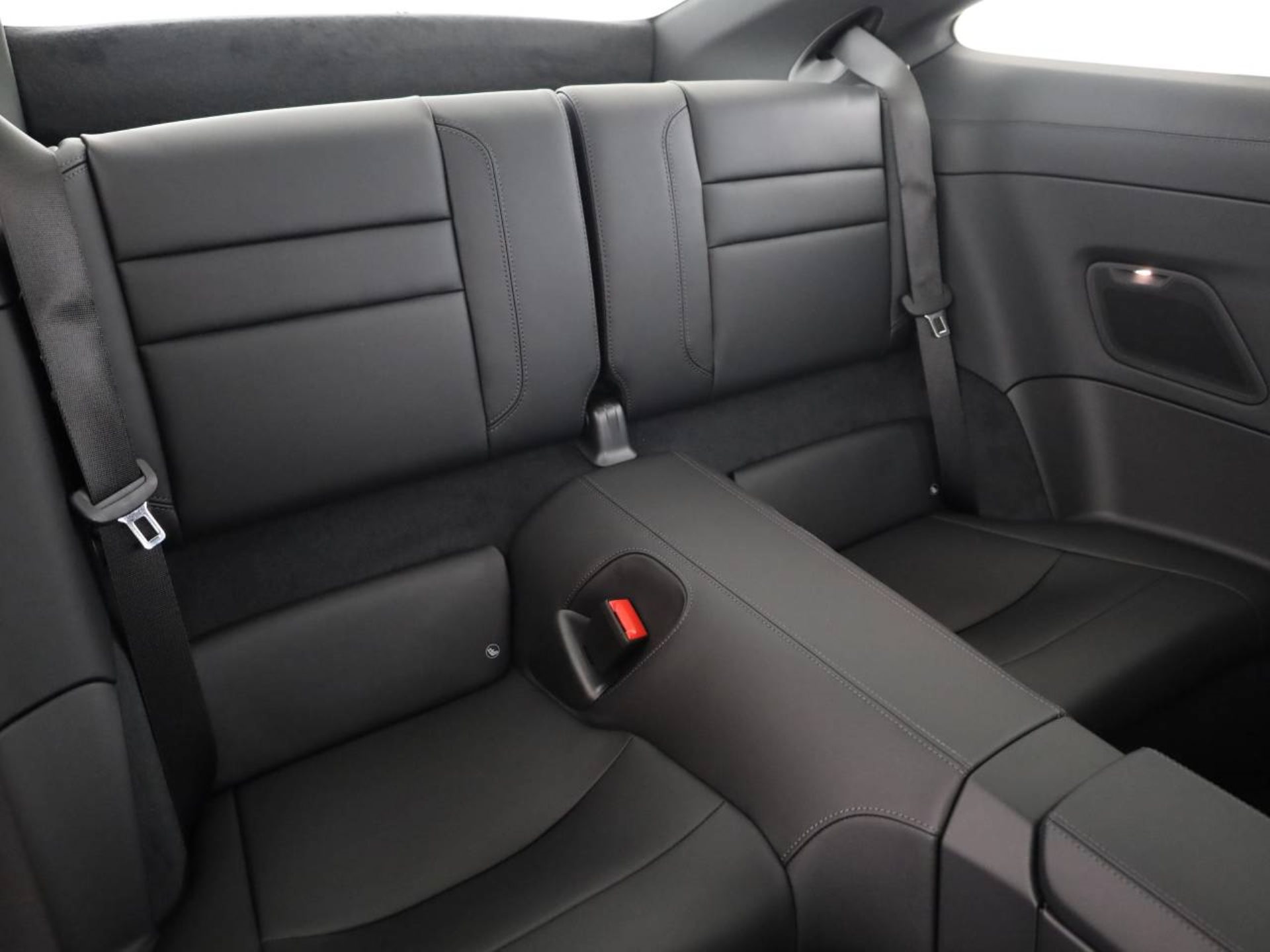 PORSCHE 911 Carrera 4S-image-19