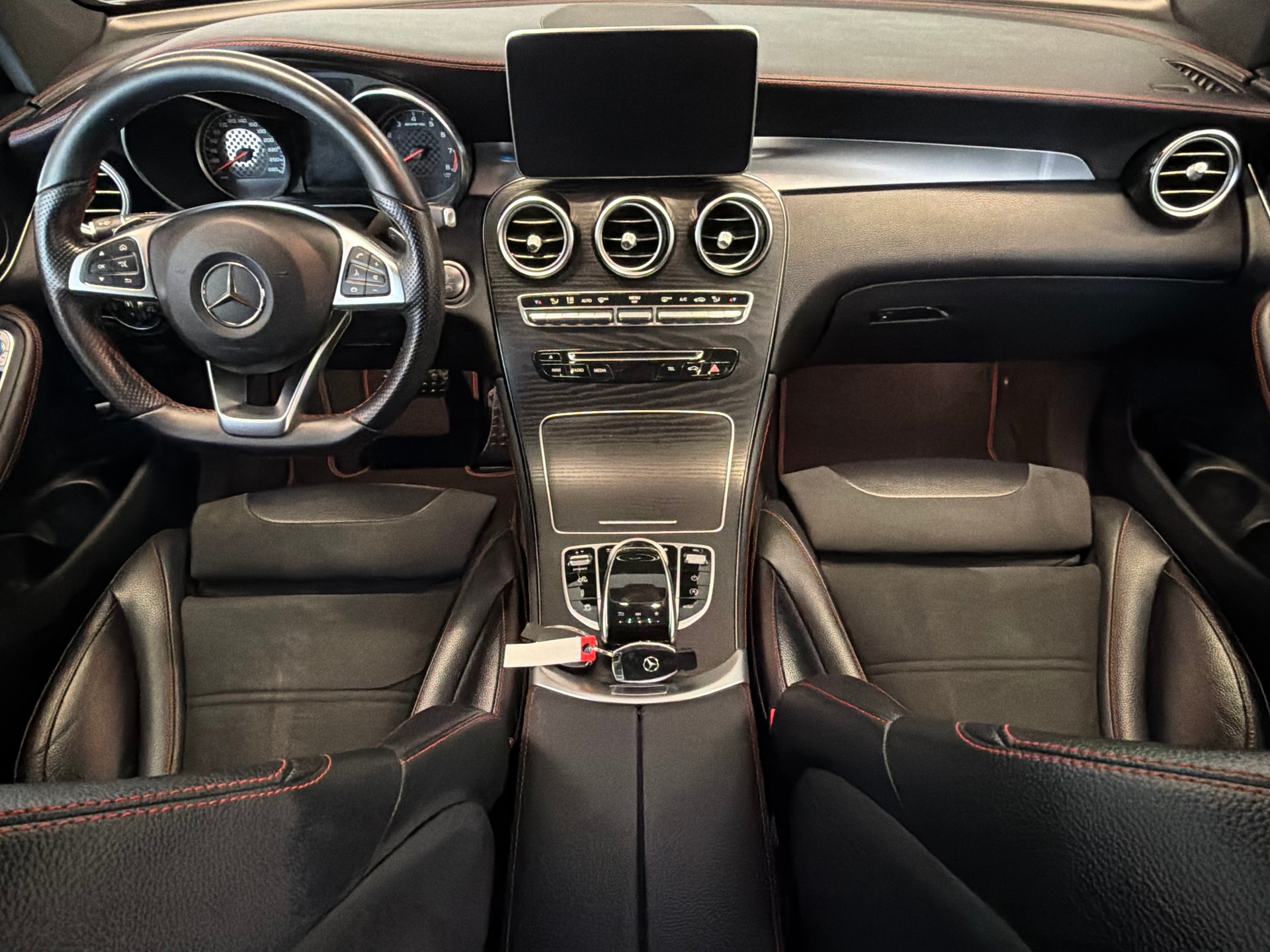 MERCEDES-BENZ GLC 43 AMG 4Matic 9G-Tronic-image-8