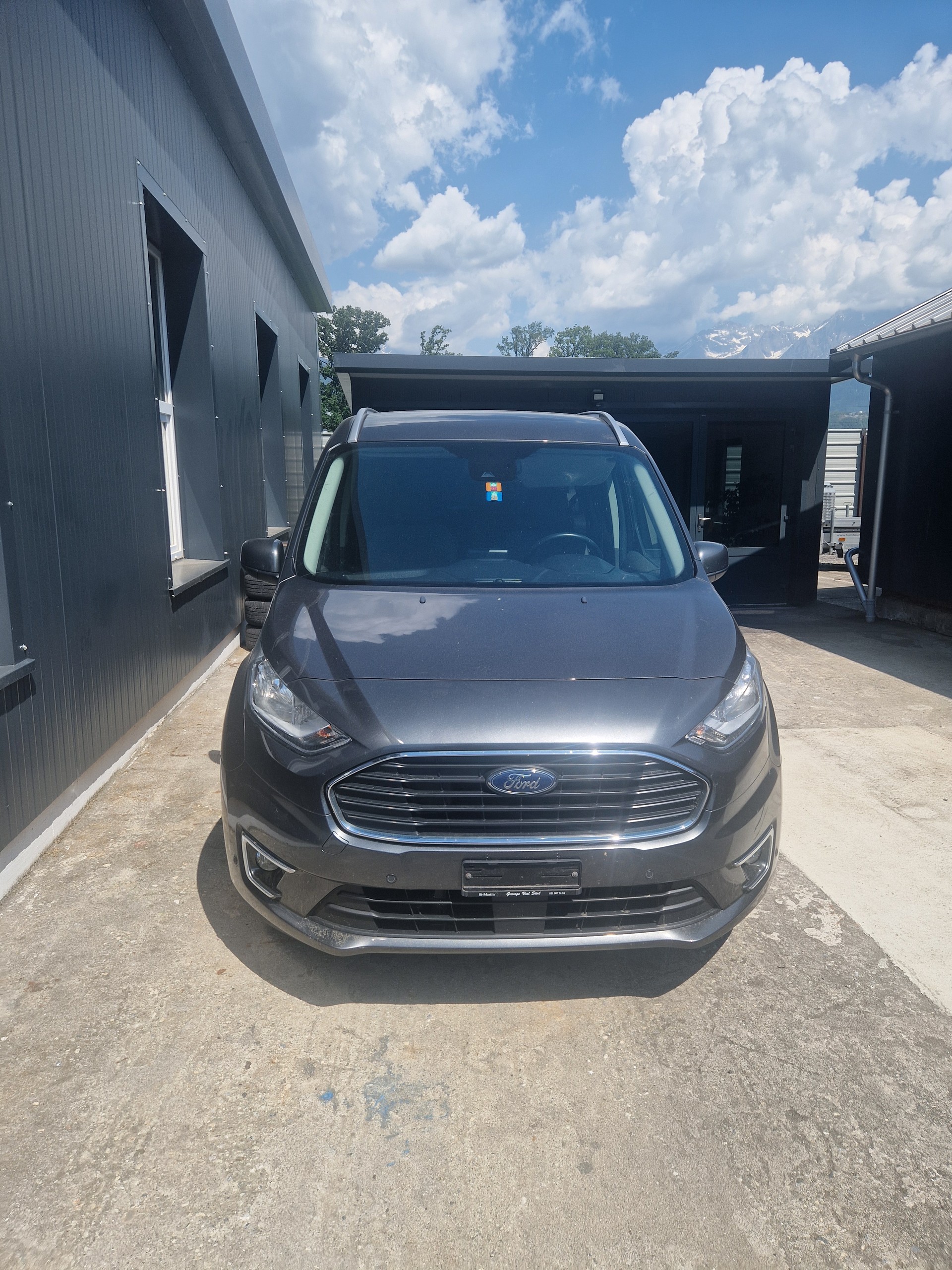 FORD Grand Tourneo Connect 1.5 EcoBlue Trend Automat-image-1