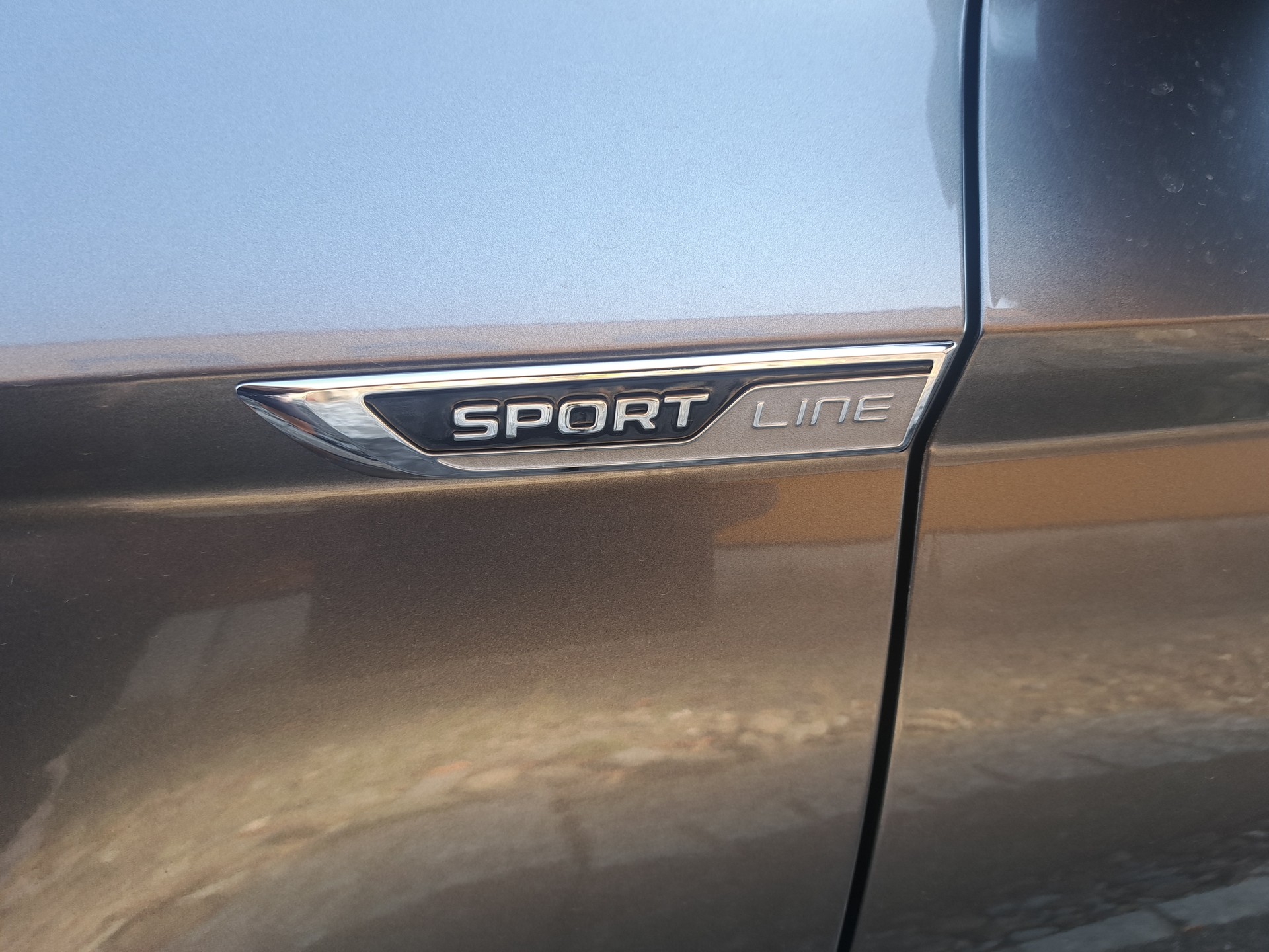 SKODA Karoq 1.5 TSI SportLine DSG-image-9