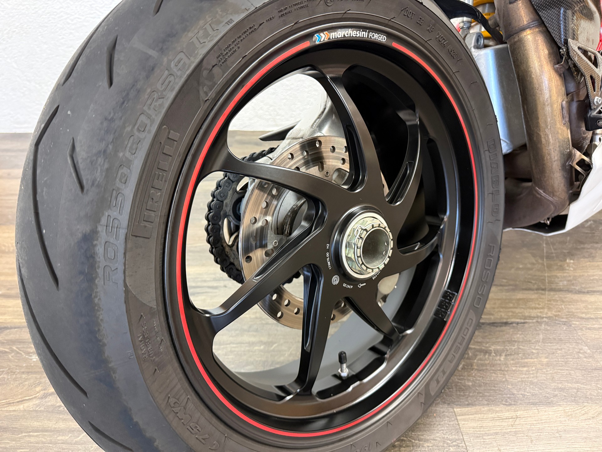 DUCATI 1198 S Corse Special Edition-image-4