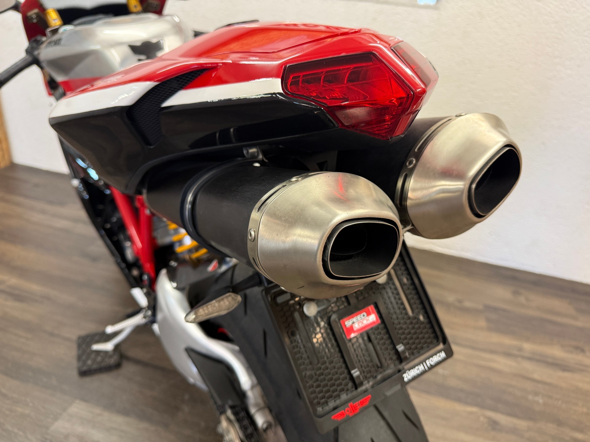 DUCATI 1198 S Corse Special Edition-image-10