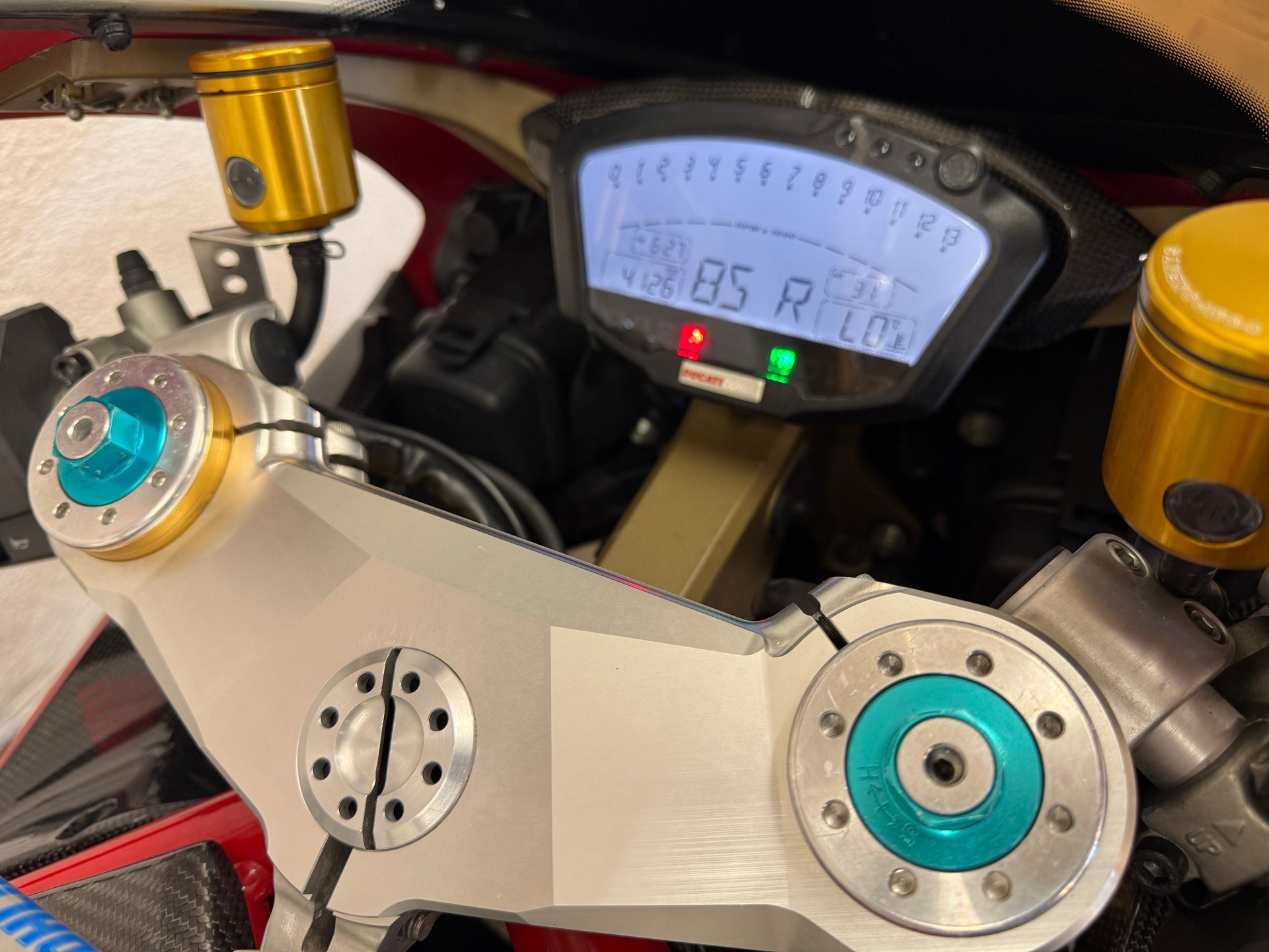 DUCATI 1198 S Corse Special Edition-showroom-element-2
