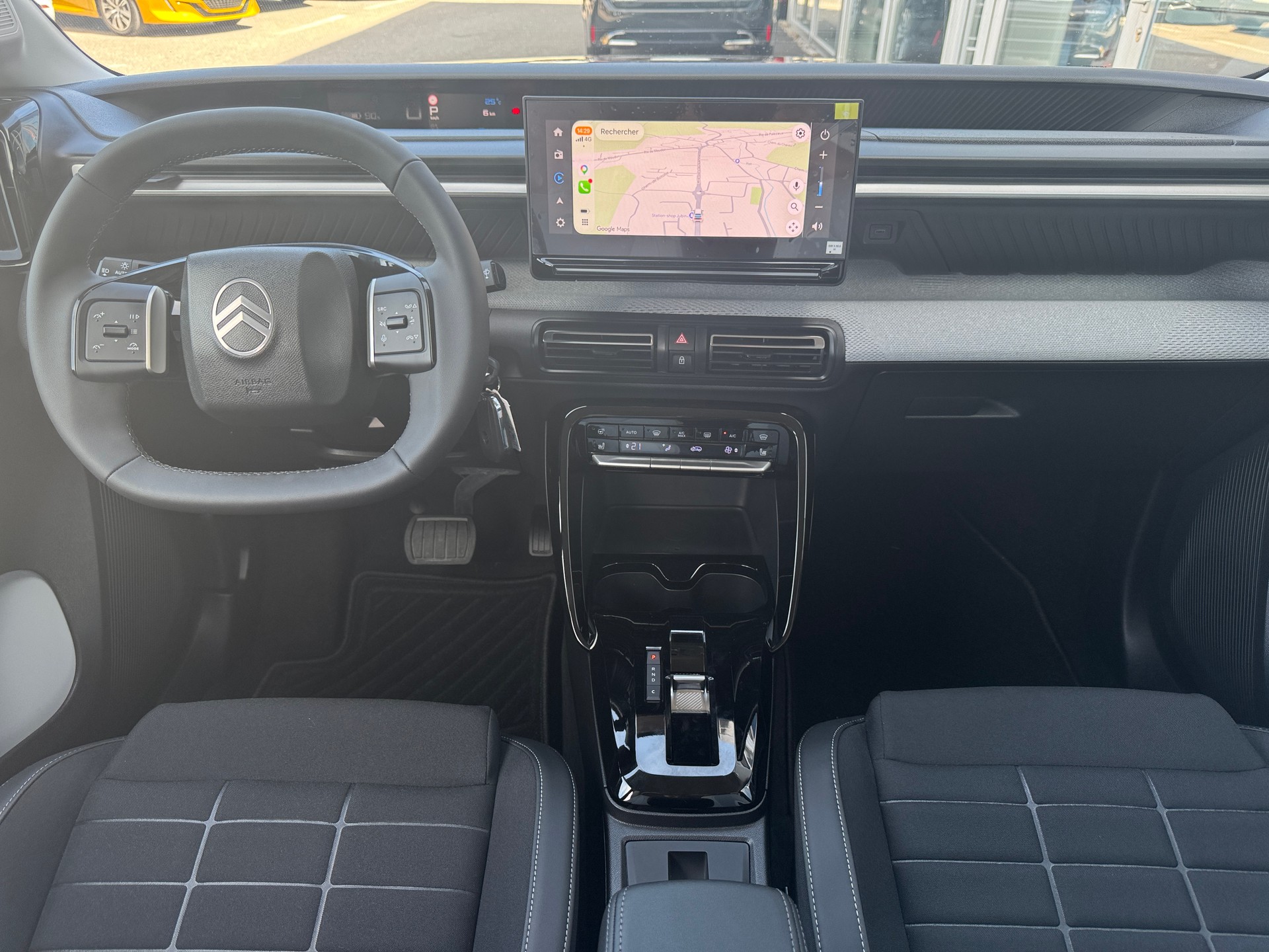 CITROEN e-C3 44kWh Max-image-10