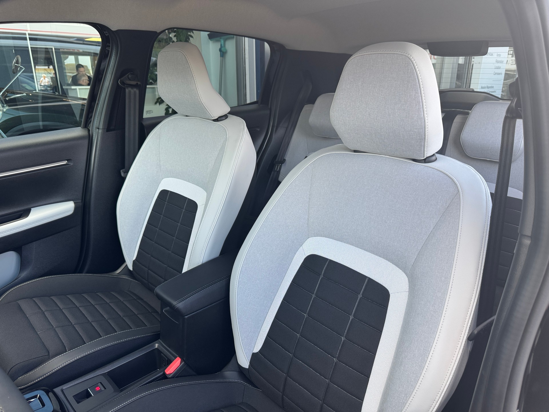 CITROEN e-C3 44kWh Max-image-11