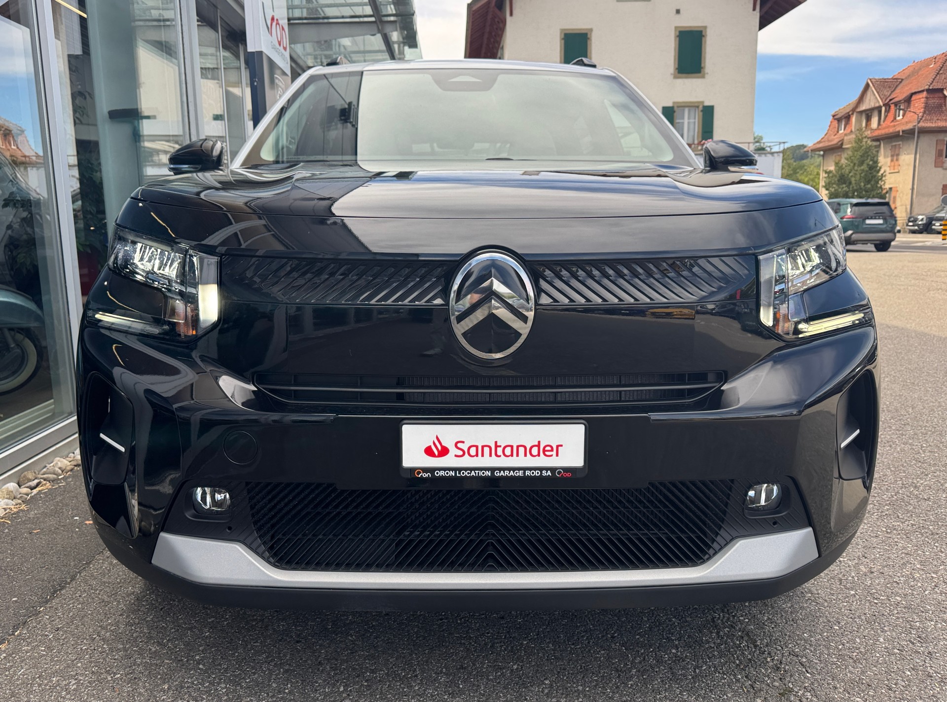 CITROEN e-C3 44kWh Max-showroom-element-1