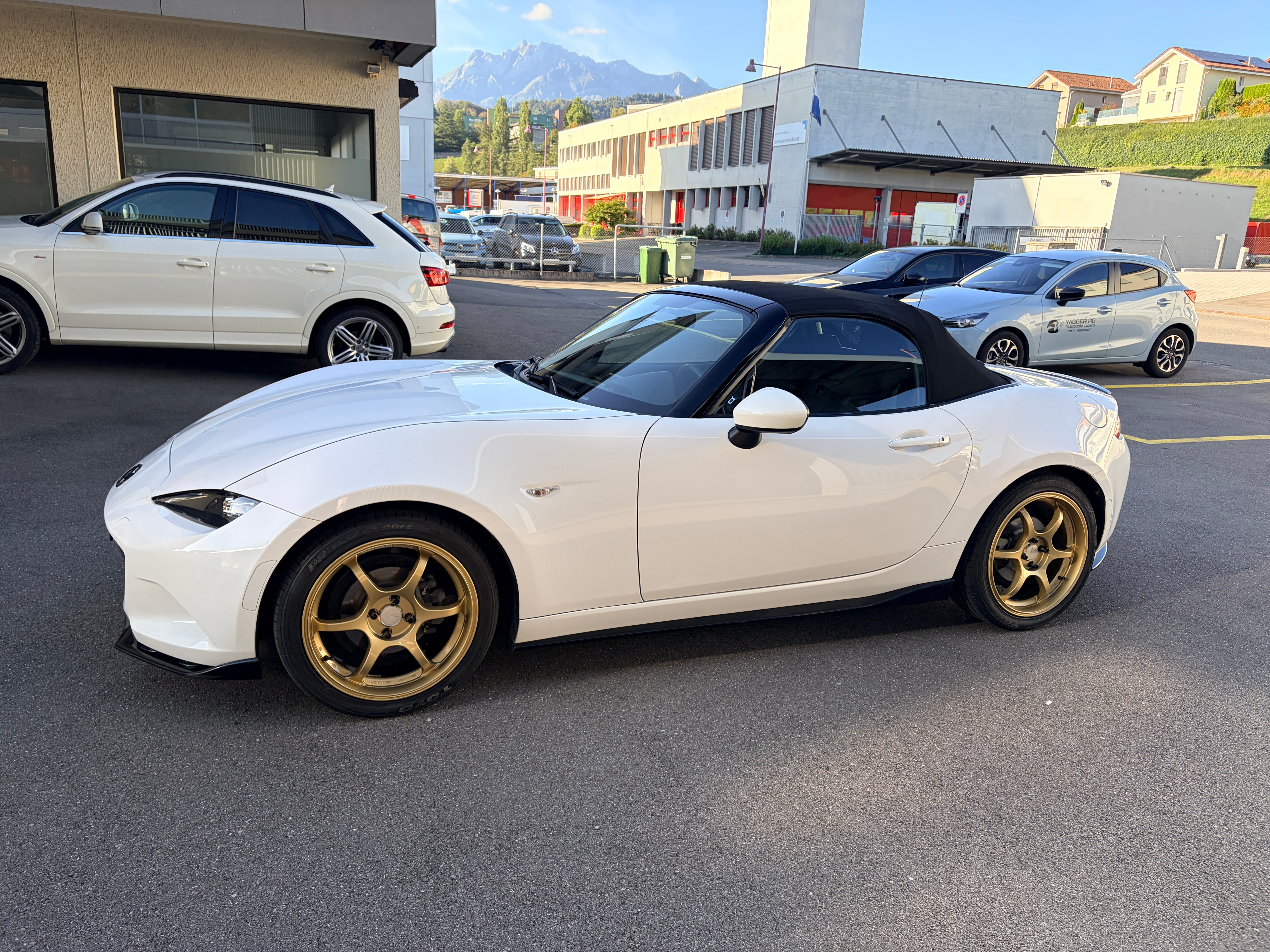 Car photo