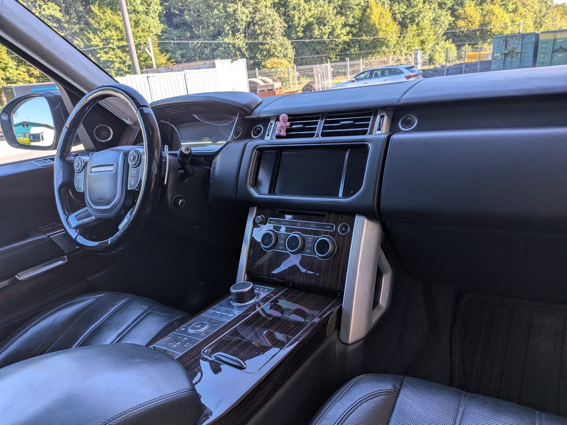 LAND ROVER Range Rover 4.4 SDV8 Autobiography Automatic-image-10